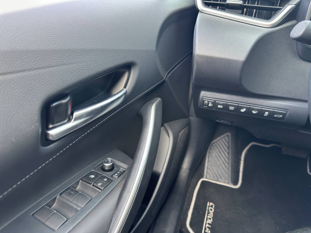 TOYOTA Corolla Touring Sports 1.8 HSD Trend-image-12