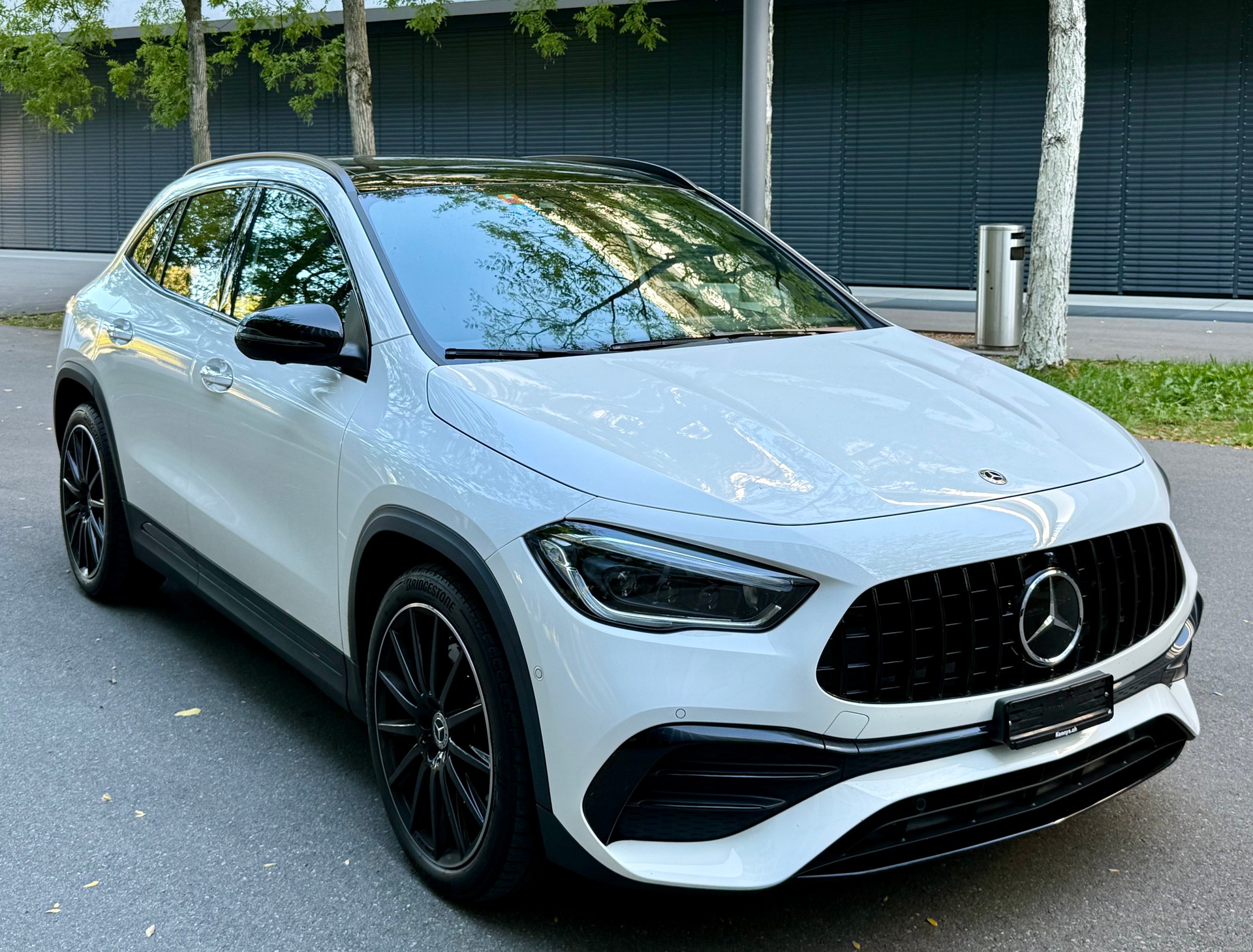 MERCEDES-BENZ GLA 250 4Matic AMG Line 8G-DCT-image-5
