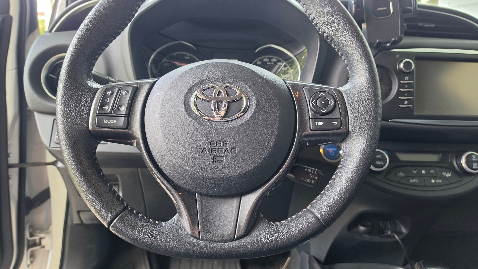 TOYOTA 1.5 VVT-i HSD Trend Y20-image-5