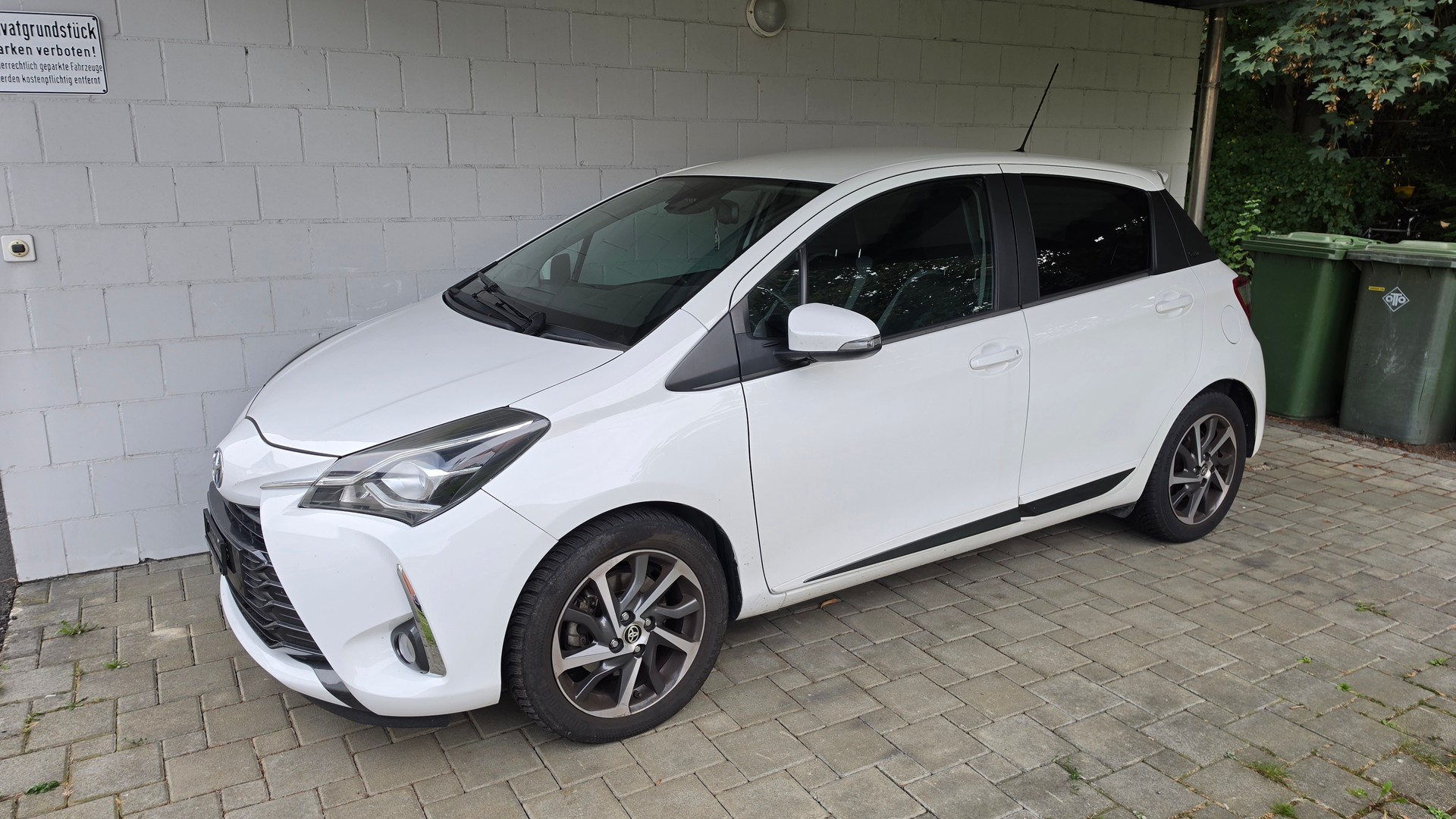 TOYOTA 1.5 VVT-i HSD Trend Y20-image-0
