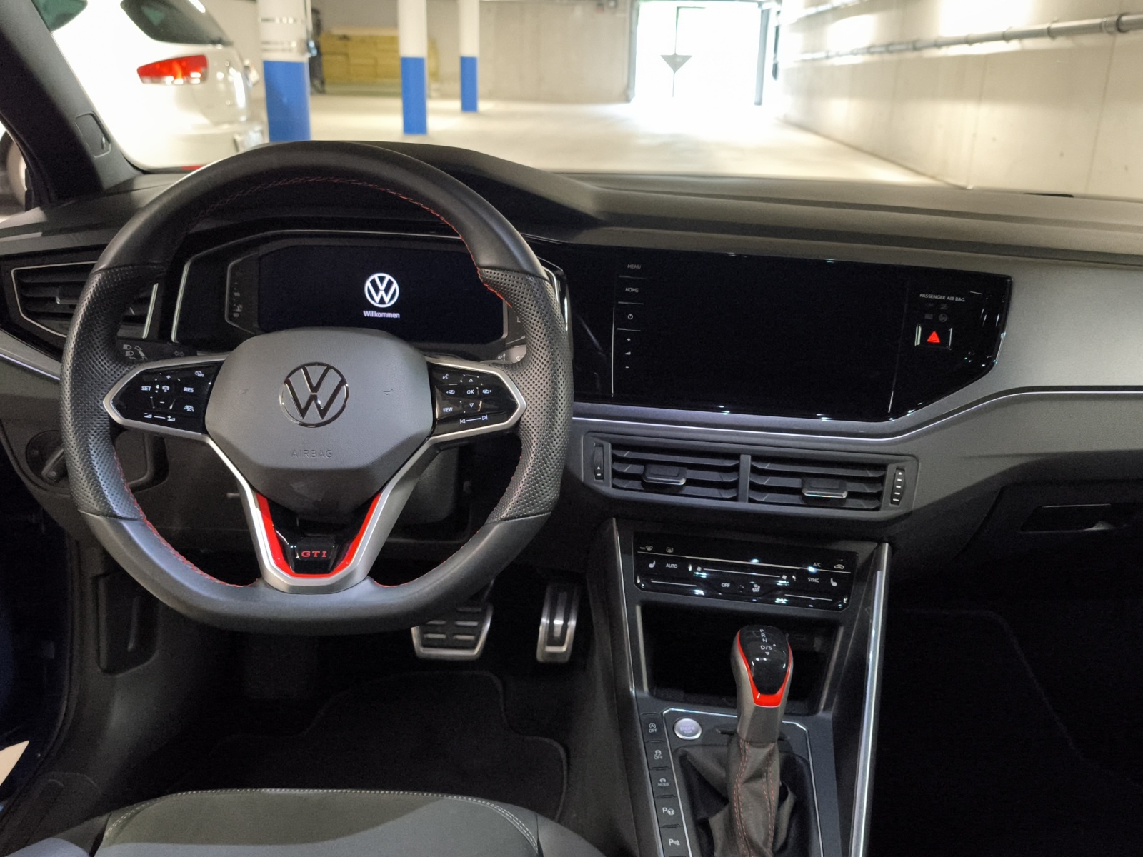 VW Polo 2.0 TSI GTI DSG-image-7