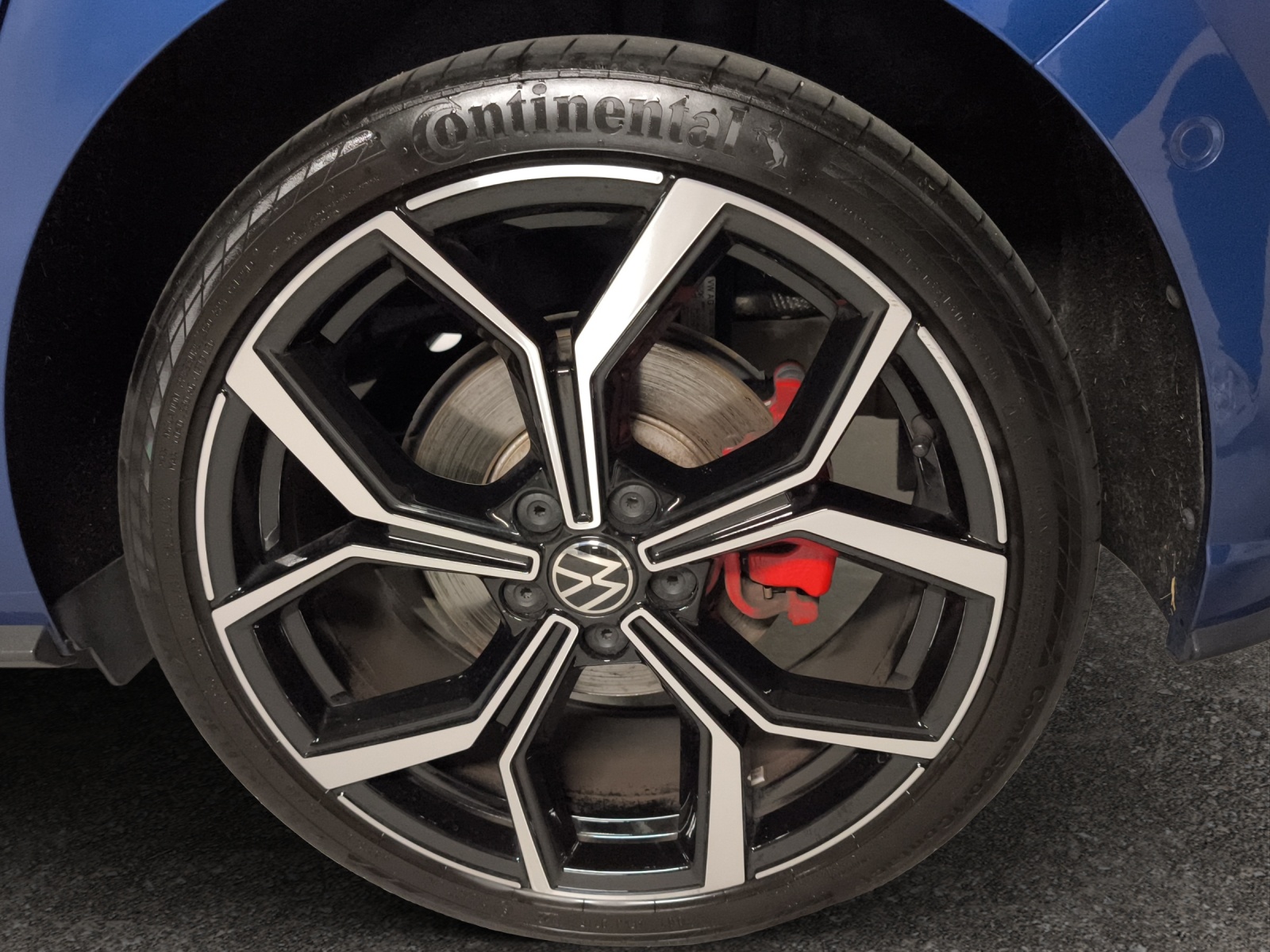 VW Polo 2.0 TSI GTI DSG-image-13
