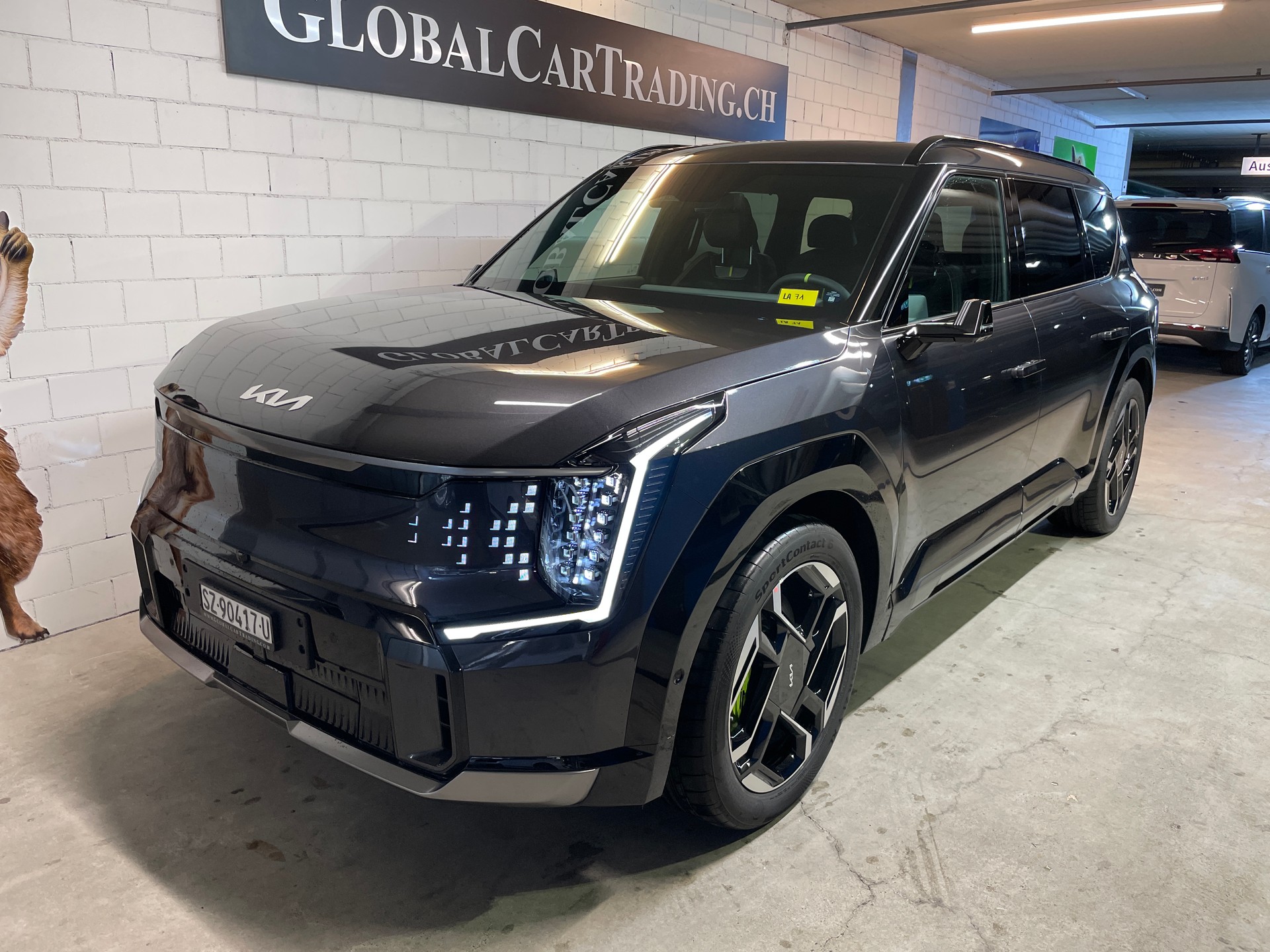 KIA EV9 99,8 kWh GT 4x4 mit Panorama Schiebedach und Digitale Rückspiegel-image-0