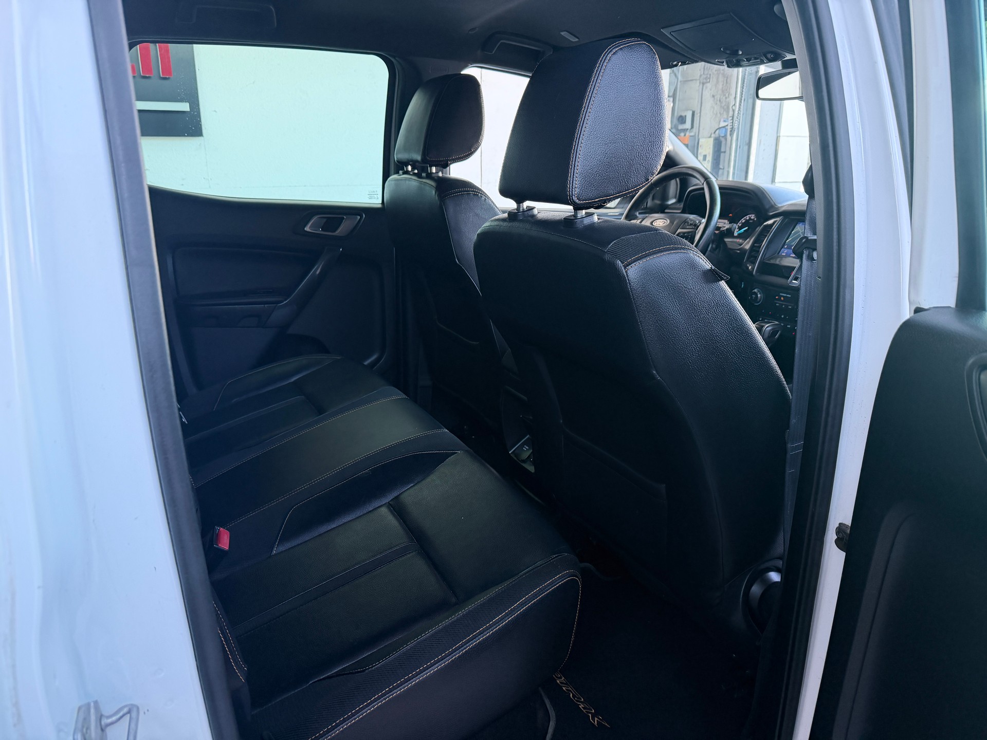 FORD Ranger Limited 2.0 Eco Blue 4x4 A-image-4