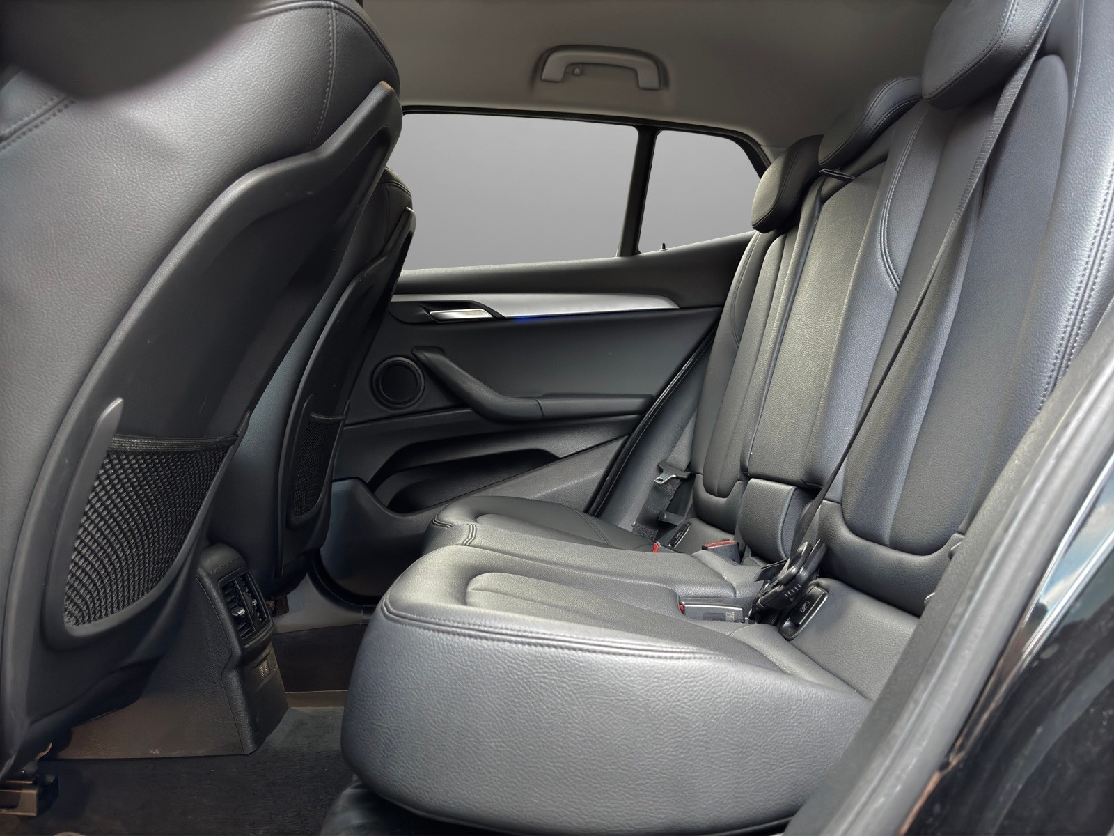 BMW X2 sDrive 18d Steptronic-image-10