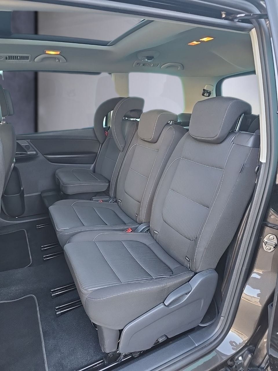 SEAT Alhambra 2.0 TDI Style Advanced DSG-image-23