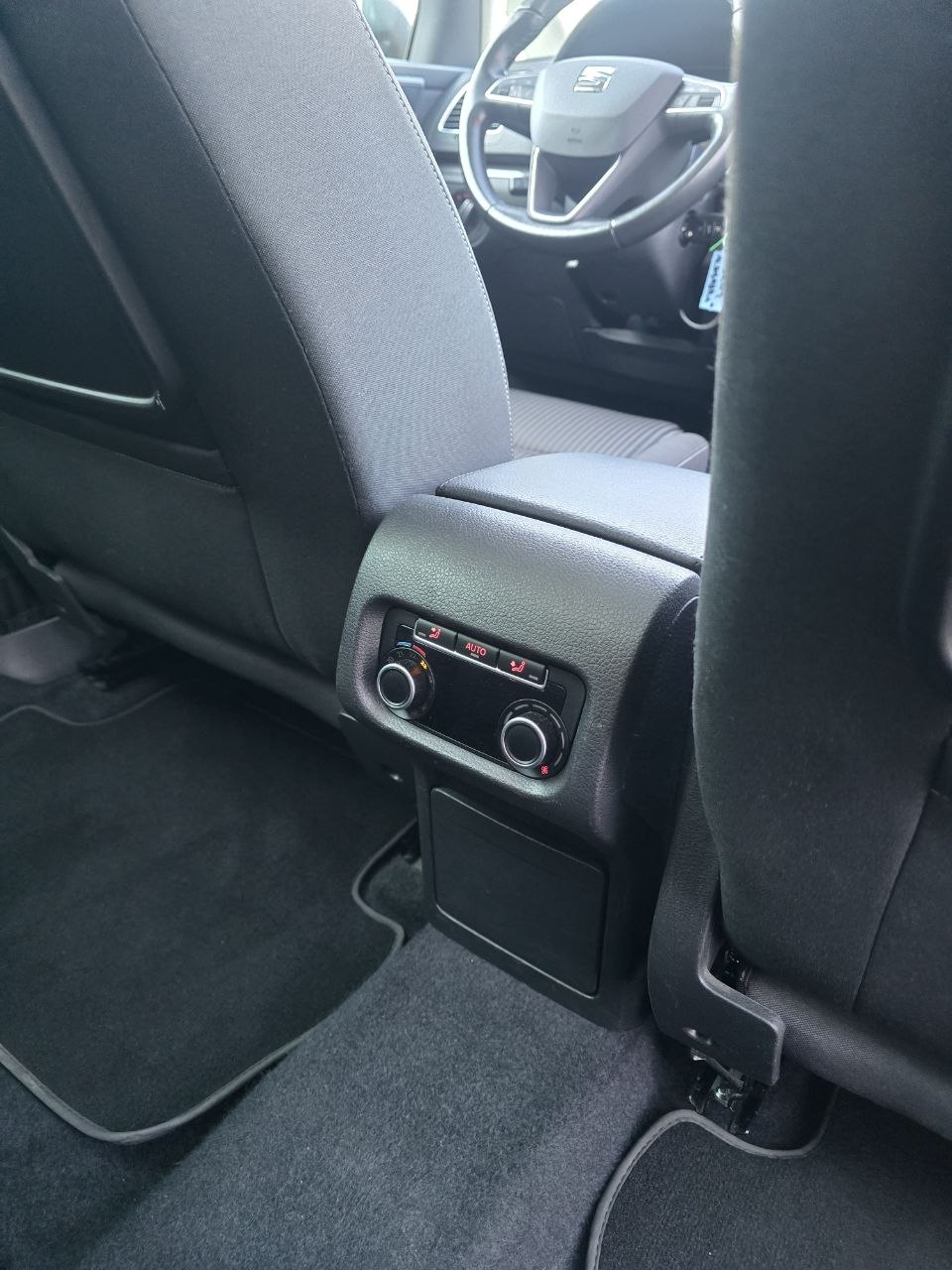 SEAT Alhambra 2.0 TDI Style Advanced DSG-image-17