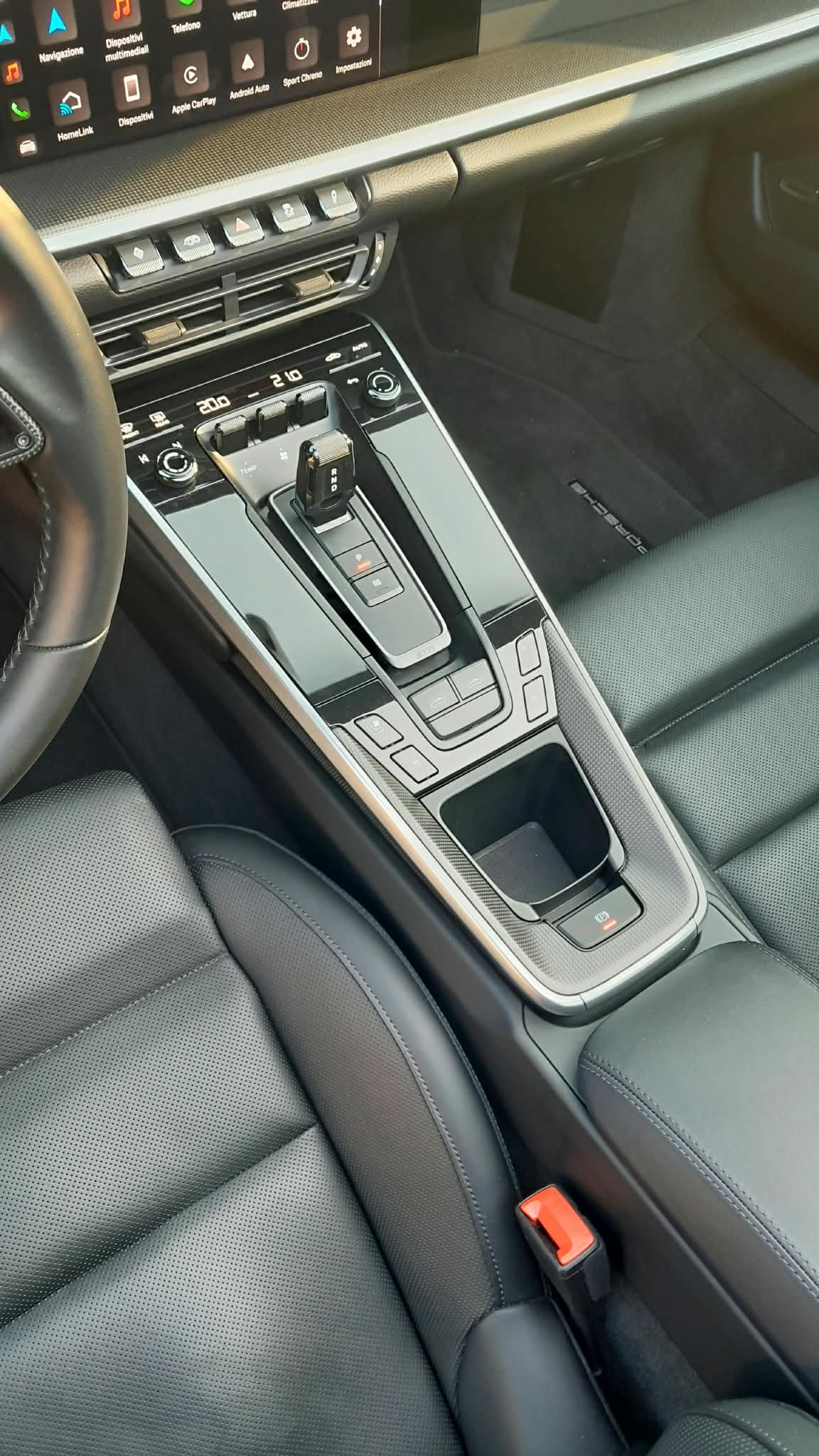 PORSCHE 911 Targa 4S-image-7