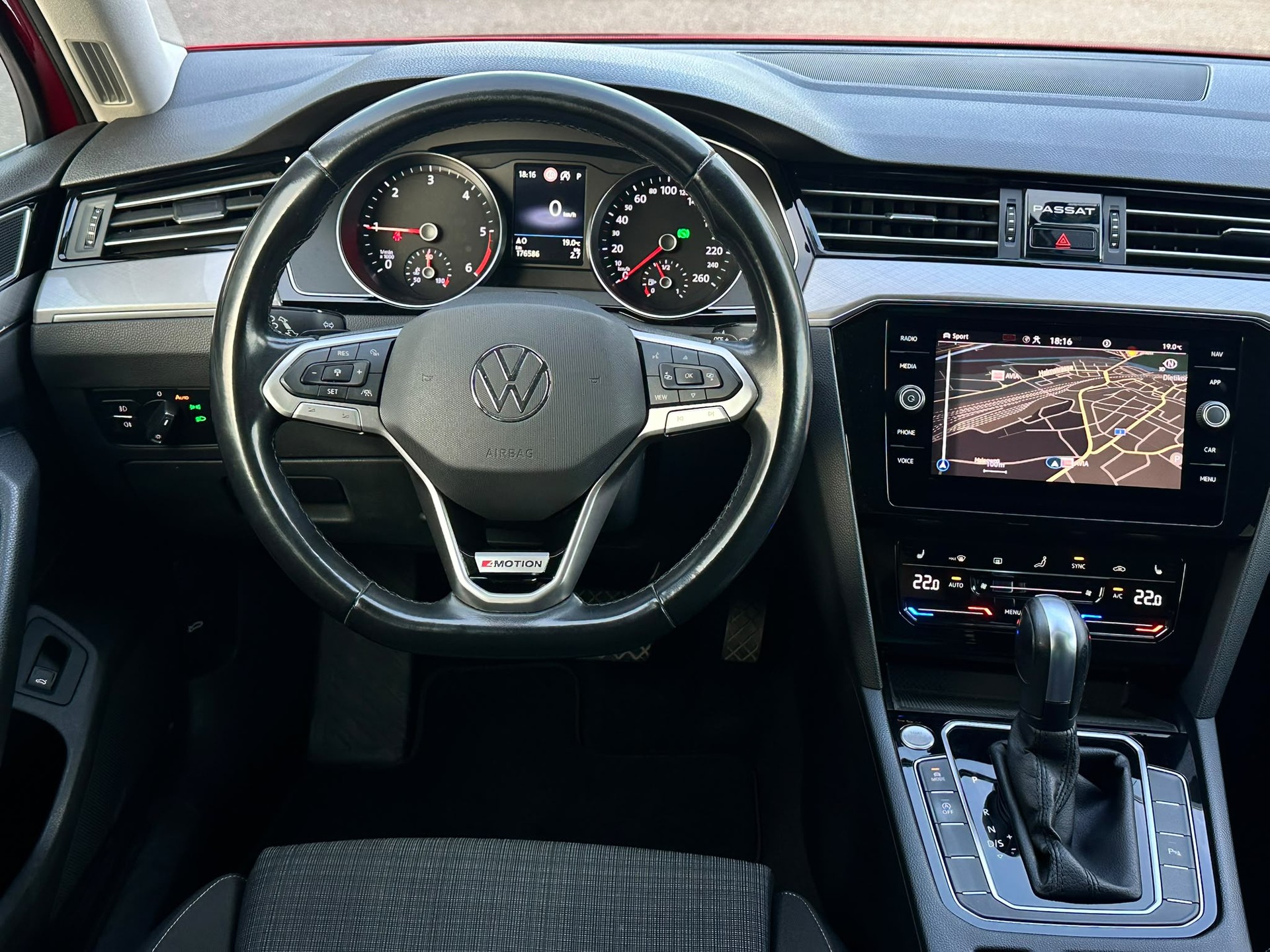 VW Passat 2.0 TDI BMT Business 4Motion DSG * CH-Fahrzeug * Frisch ab MFK *-image-10