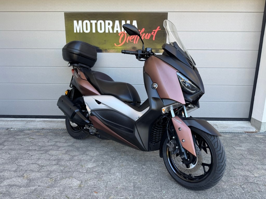 YAMAHA X-Max CZD 300 ABS-showroom-element-1