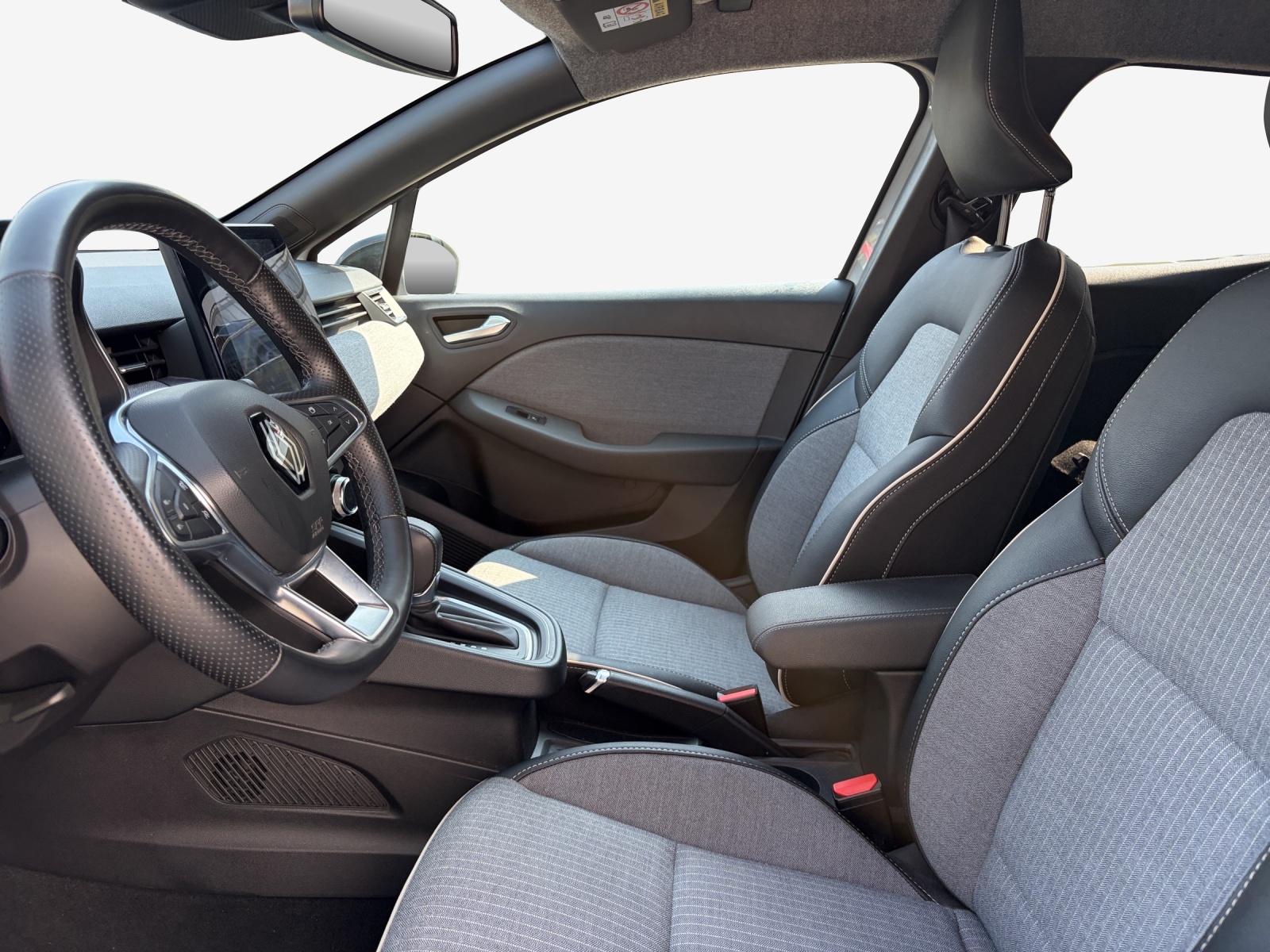RENAULT Clio 1.6 E-Tech Techno-image-7