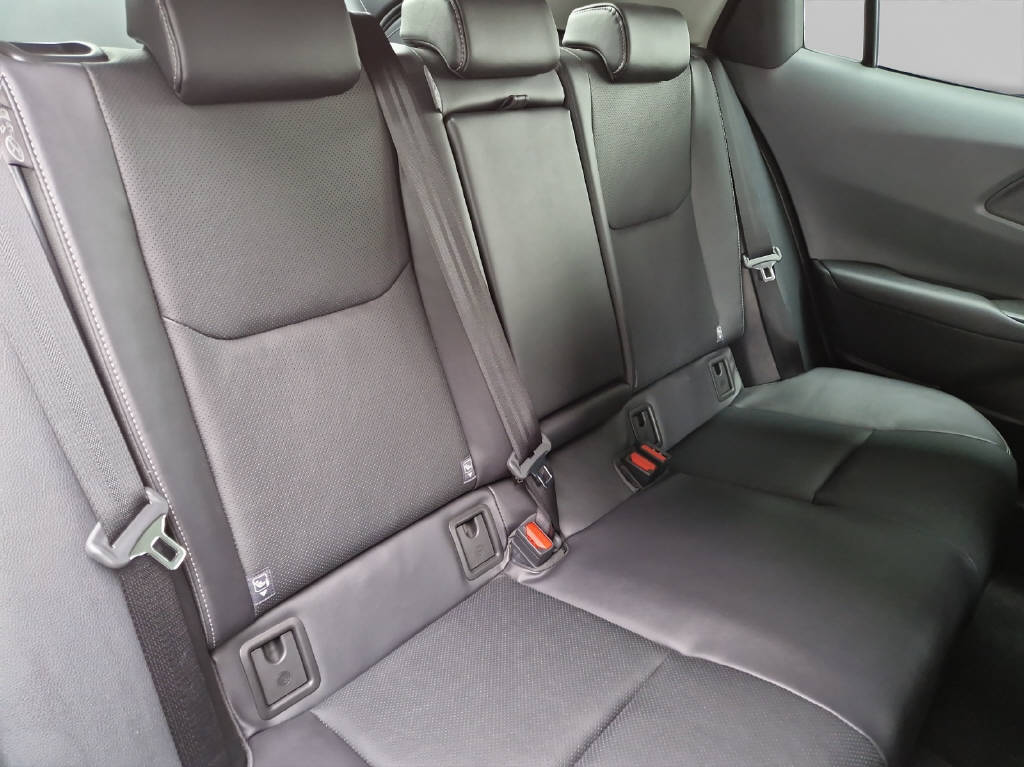 TOYOTA Prius 2.0 Plug-In-Hybrid Premi 47329/000-image-14