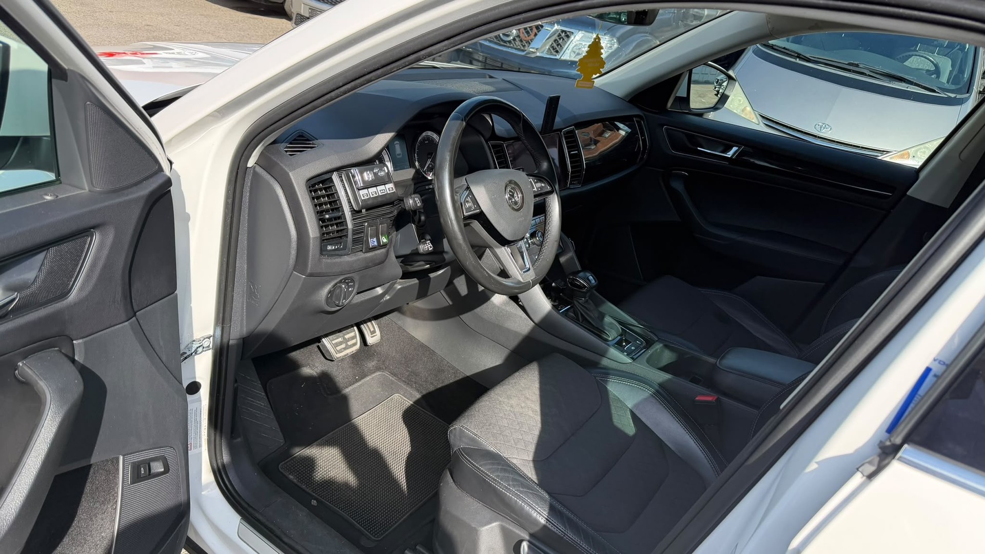 SKODA Kodiaq 2.0 TDI CR Style 4x4 DSG-image-6