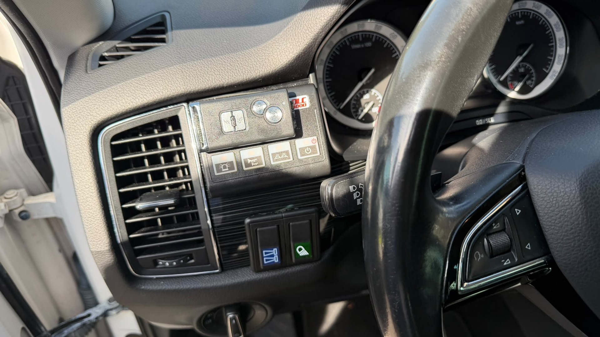 SKODA Kodiaq 2.0 TDI CR Style 4x4 DSG-image-9