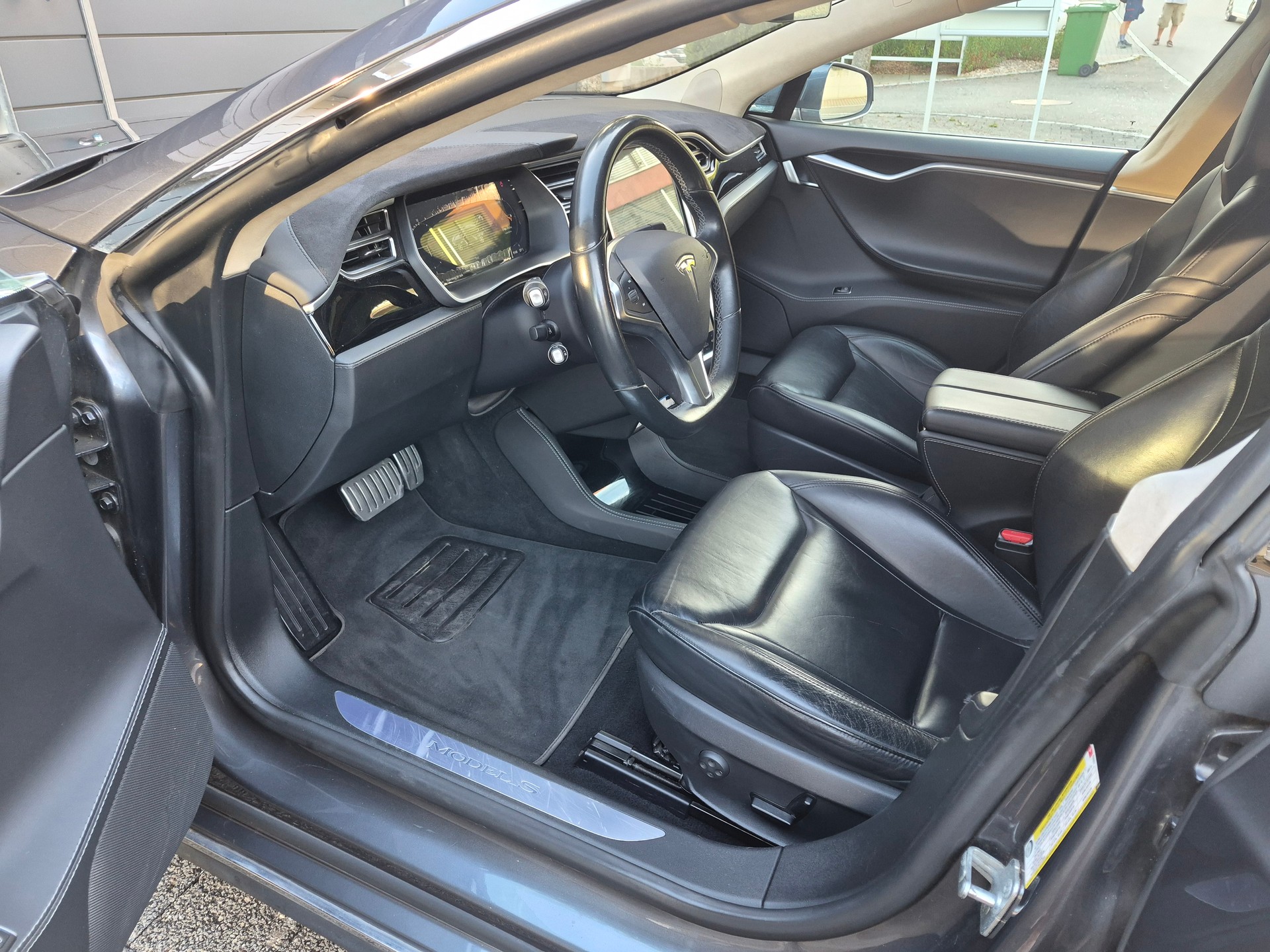 TESLA 85 Performance D-image-2