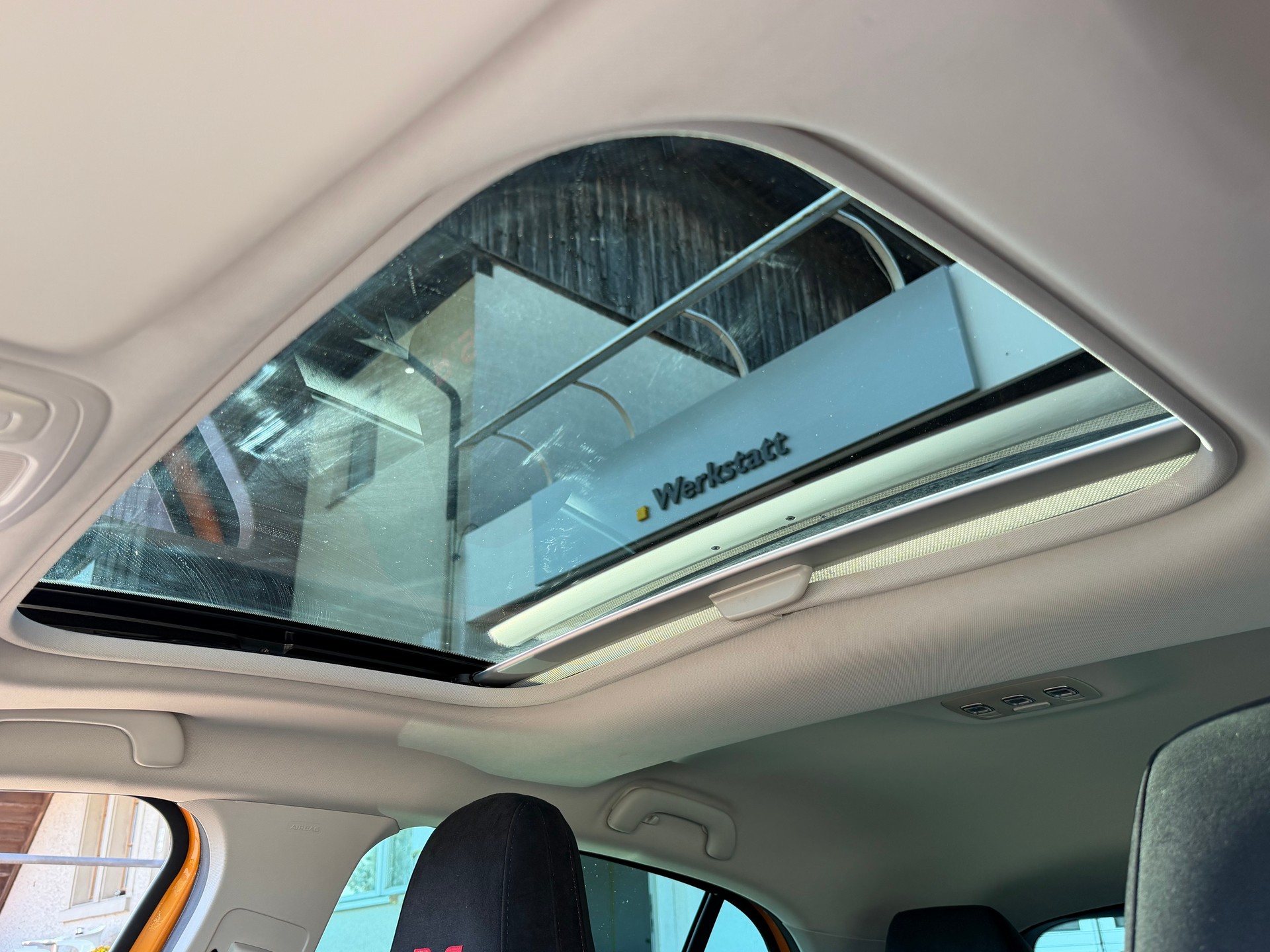 RENAULT Mégane Trophy 300 EDC+++TOP AUSSTATTUNG+++PANORAMA+++-image-13