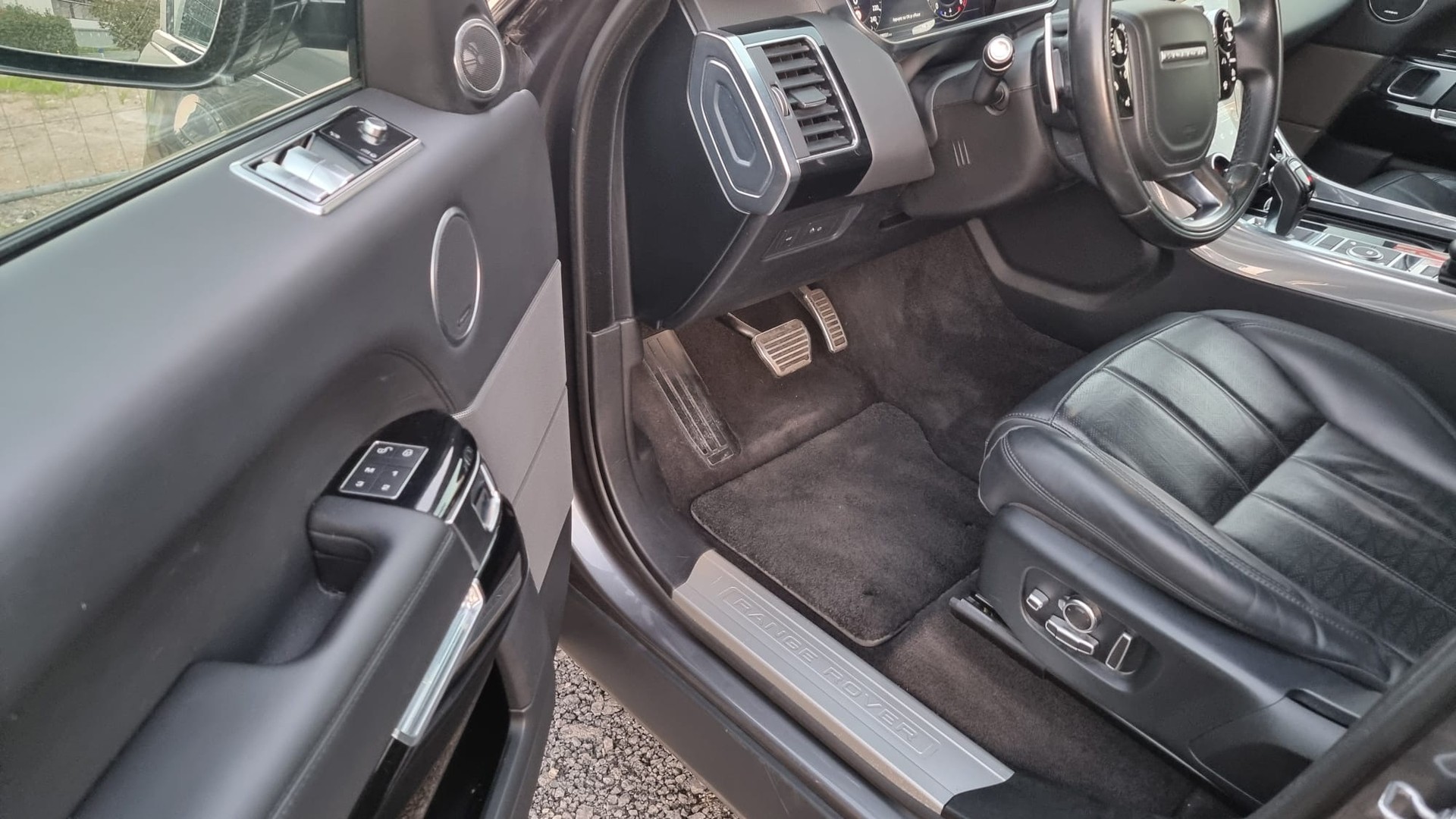 LAND ROVER Range Rover Sport 3.0 SDV6 AB Dynamic Automatic-image-6