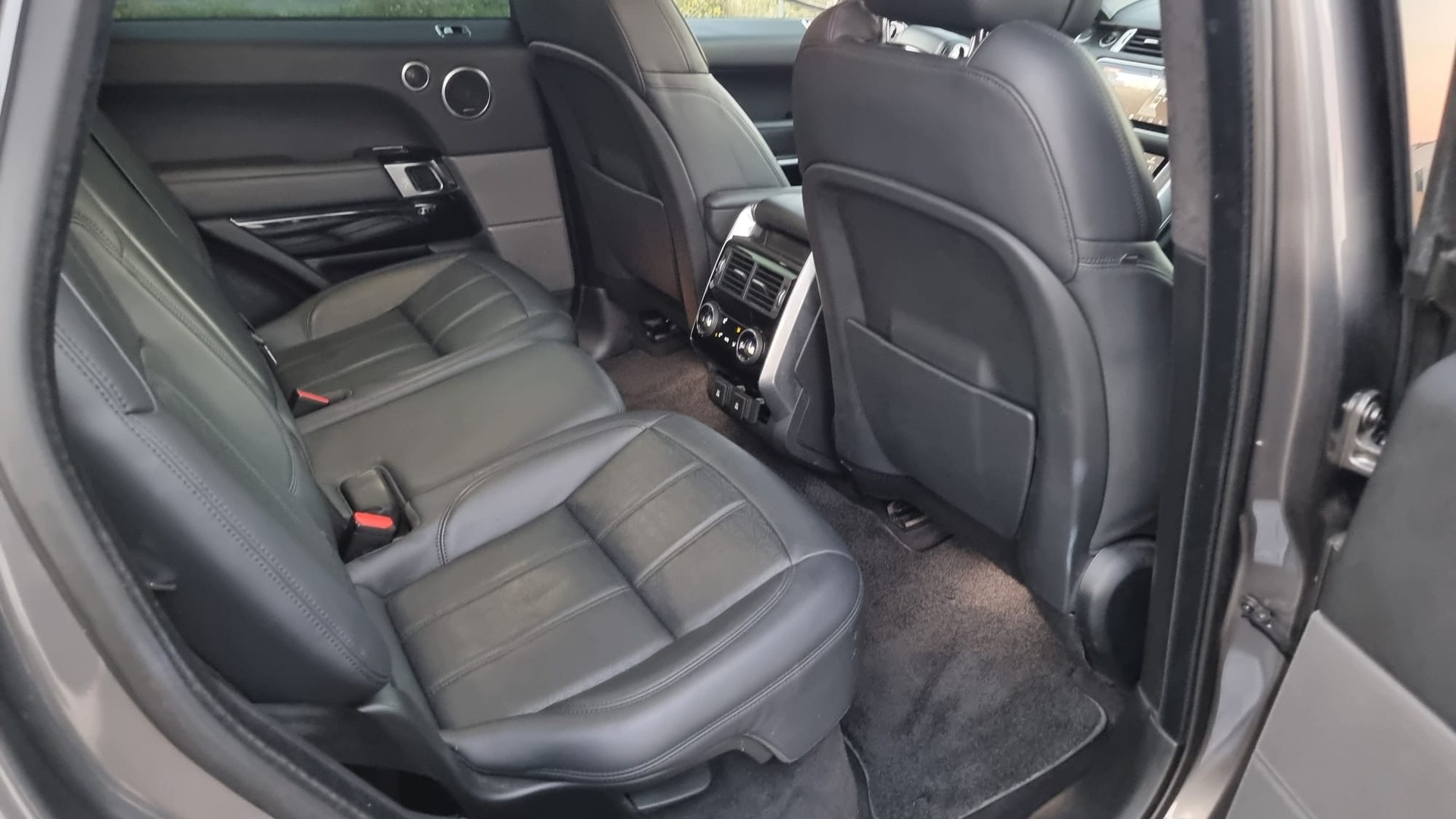 LAND ROVER Range Rover Sport 3.0 SDV6 AB Dynamic Automatic-image-11