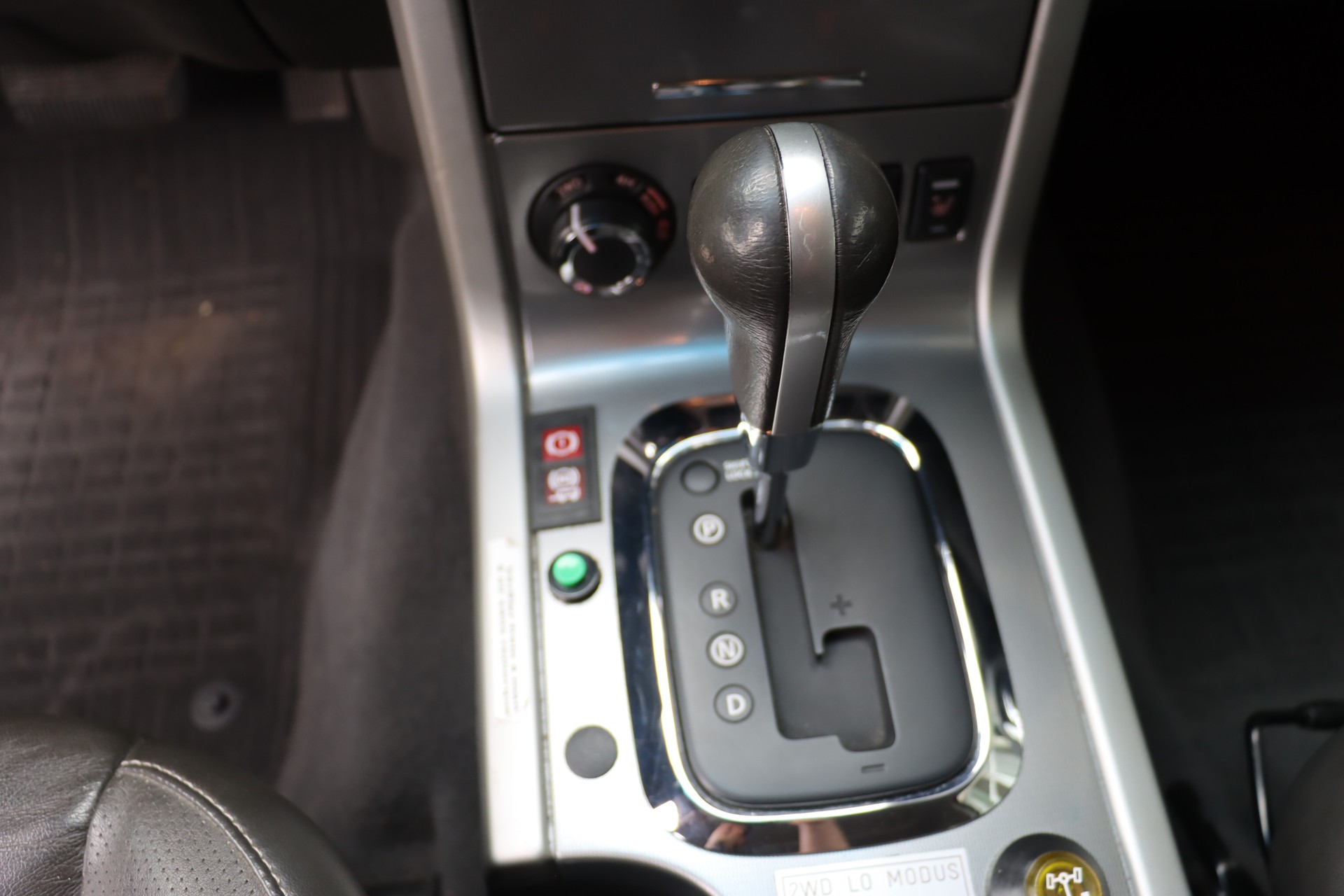 NISSAN 3.0 V6 DC 4WD 6000Kg Anhängelast-image-17
