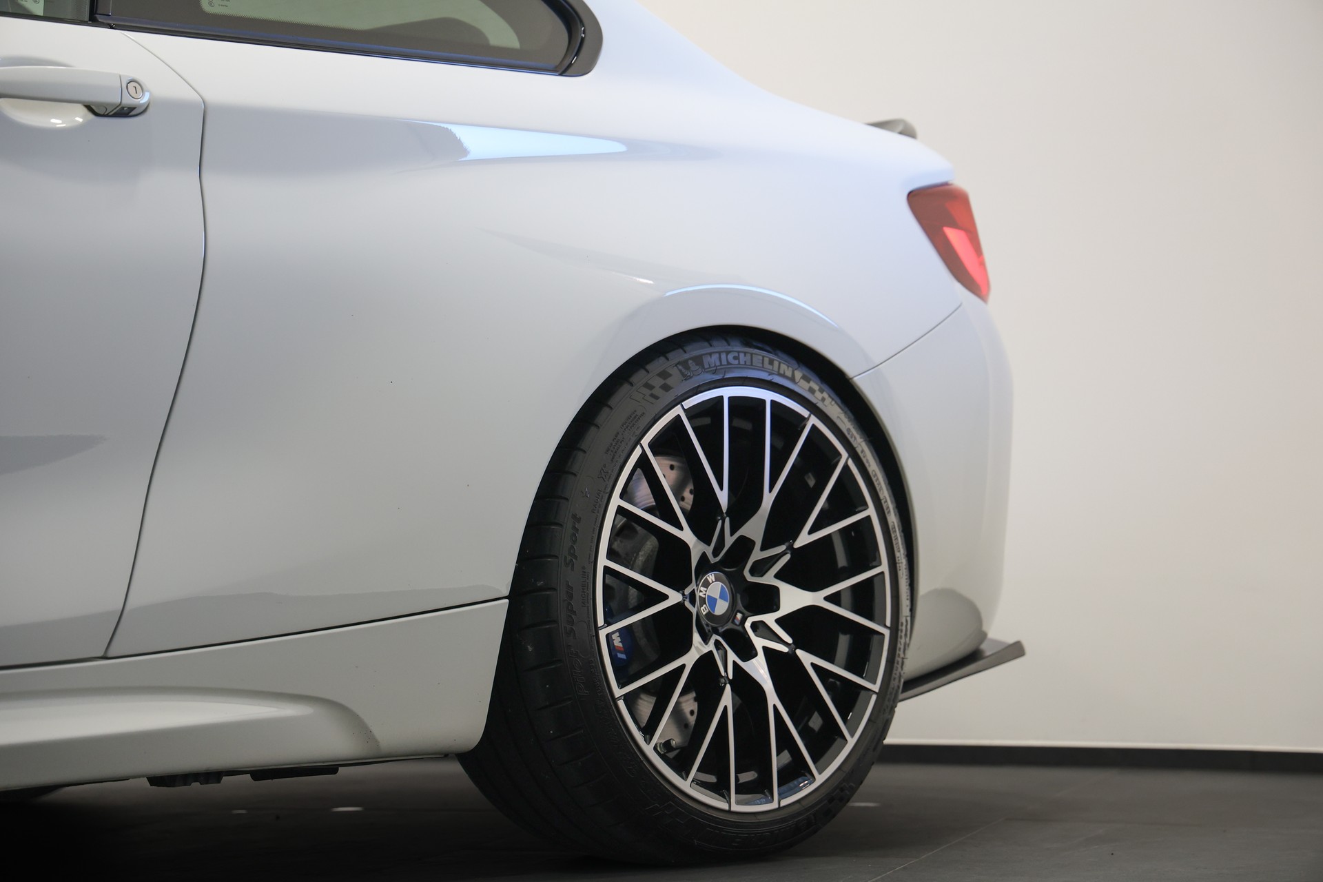 BMW M2 Competition Drivelogic *CH-Fahrzeug*Aulitzky Abgasanlage*KW Gewindefahrwerk*-image-13