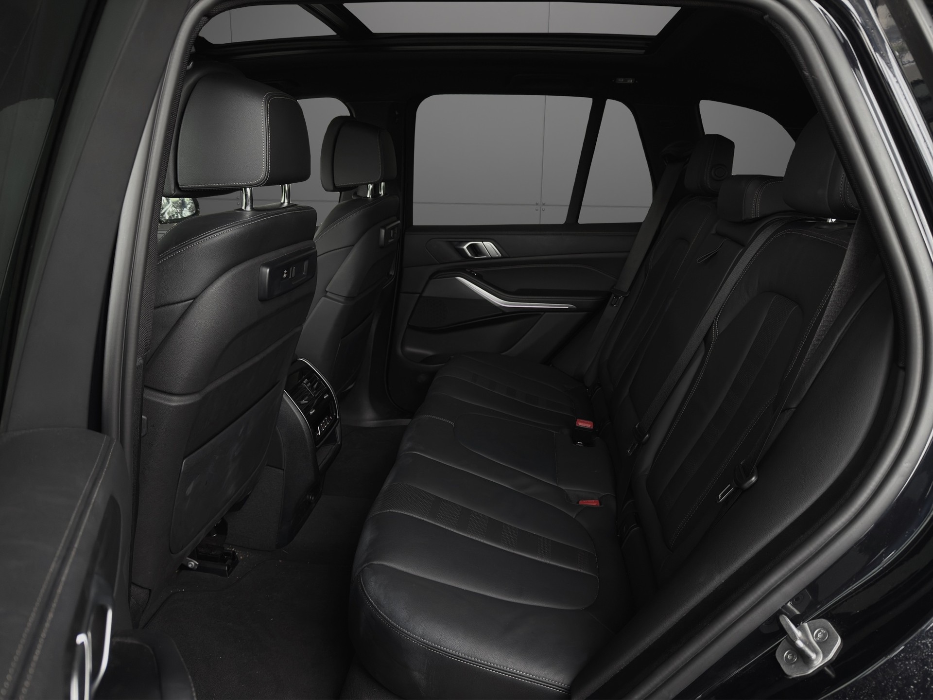 BMW X5 xDrive 48V 40i M Sport Steptronic-image-8