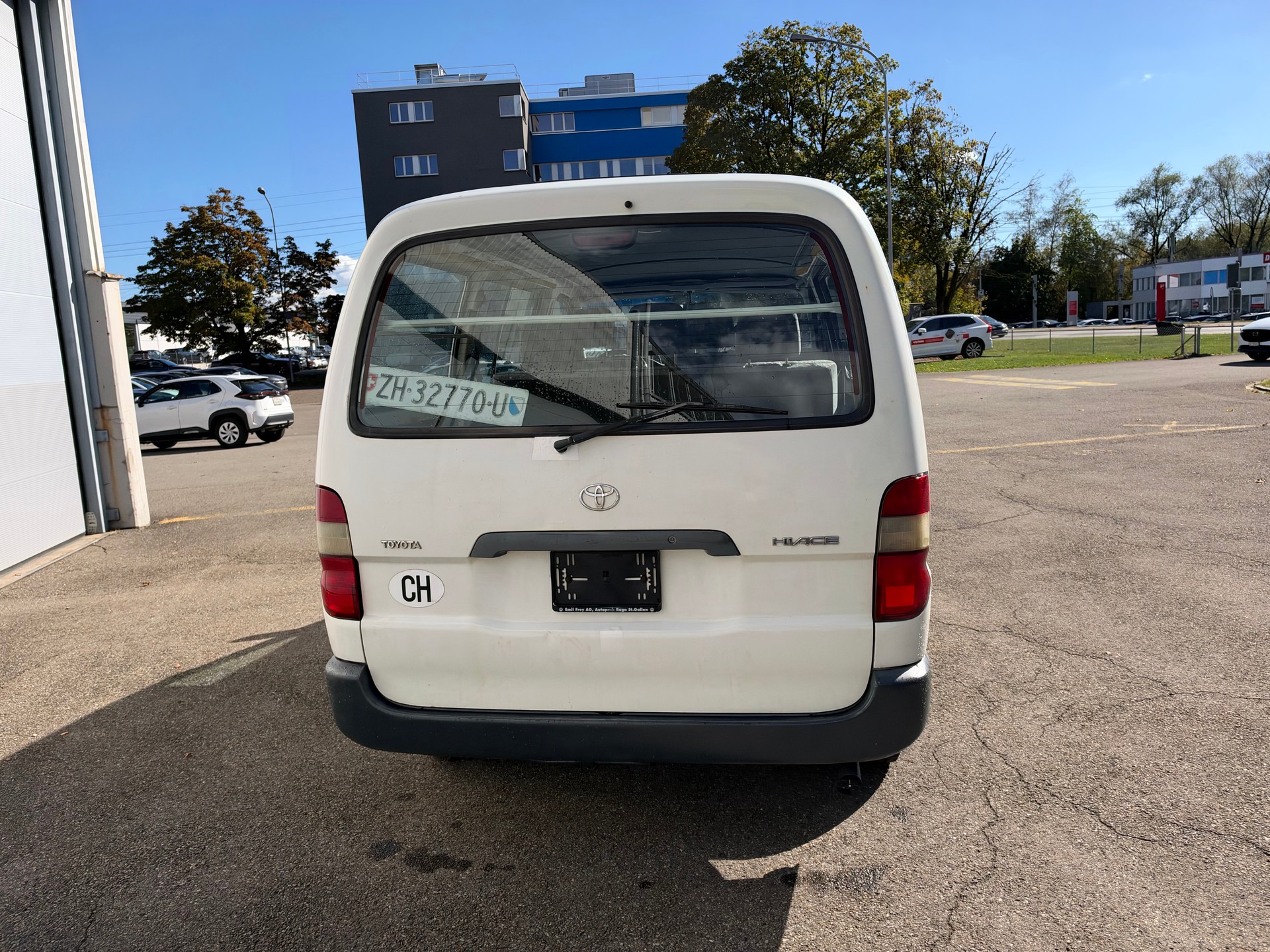 TOYOTA Hiace 2.7 Van-image-7