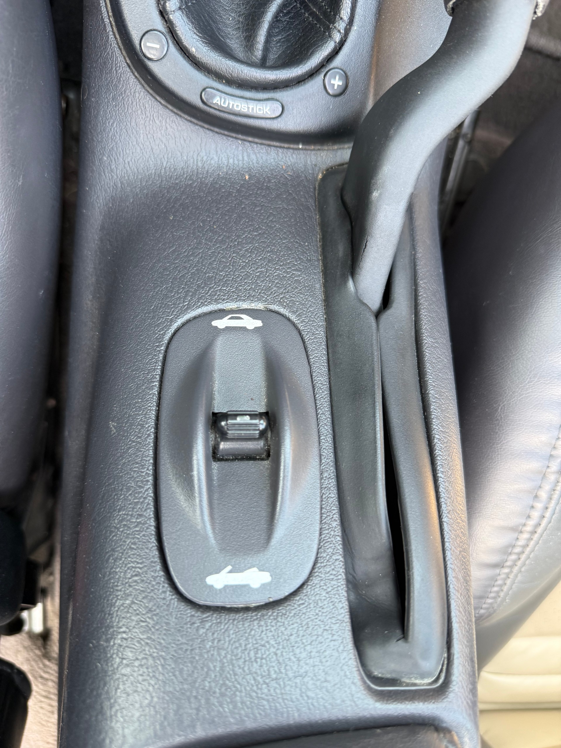 CHRYSLER Stratus 2.5 V6 LX Cabrio-image-14