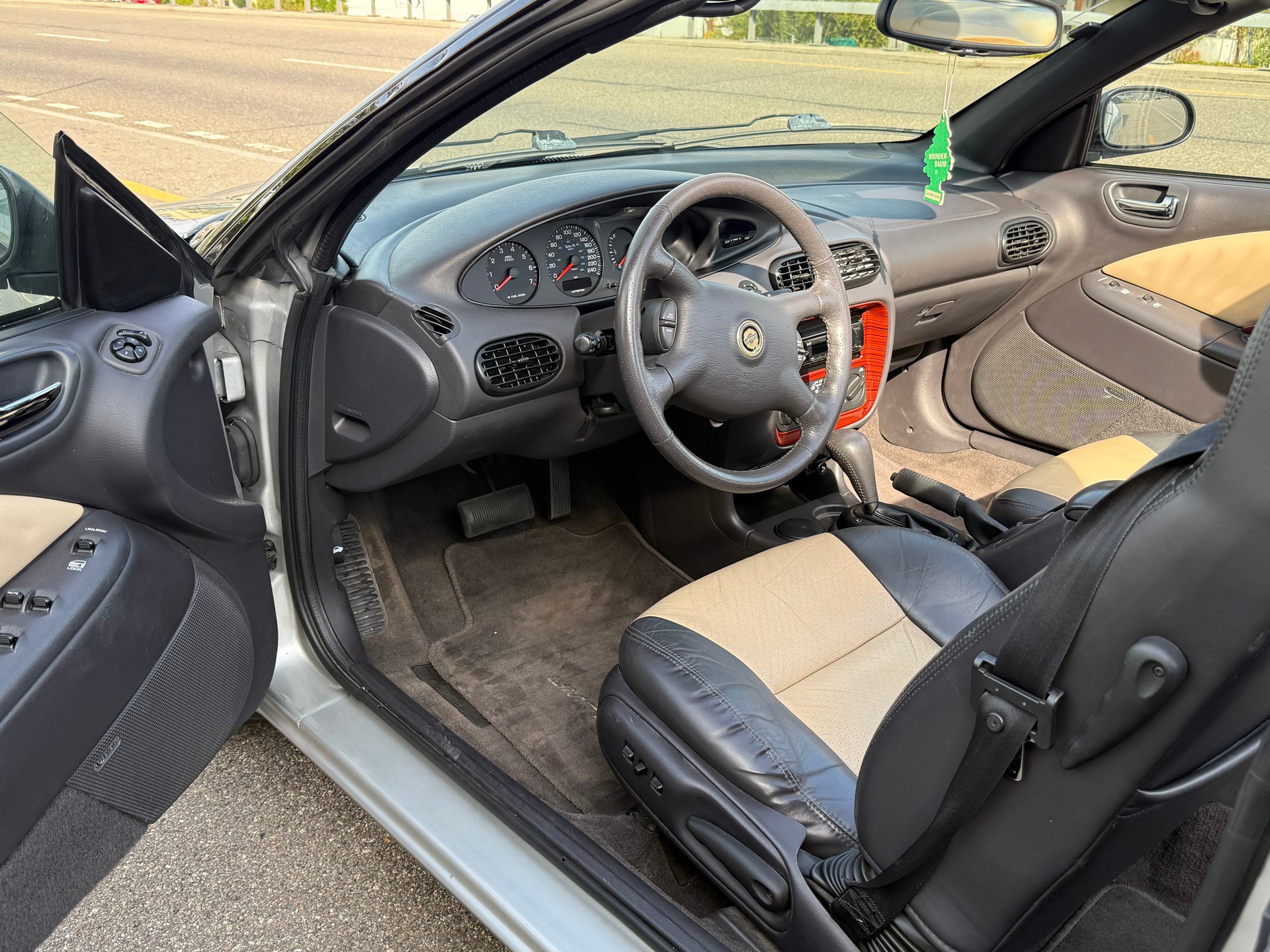 CHRYSLER Stratus 2.5 V6 LX Cabrio-image-6
