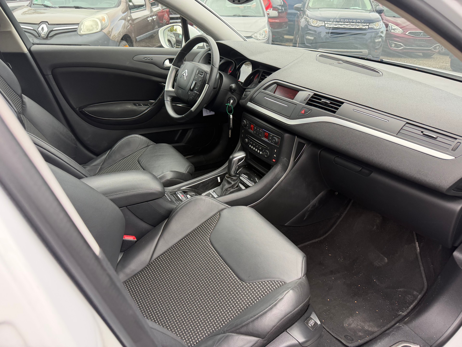 CITROEN C5 Berline 1.6 Turbo Exclusive Automatic-image-5