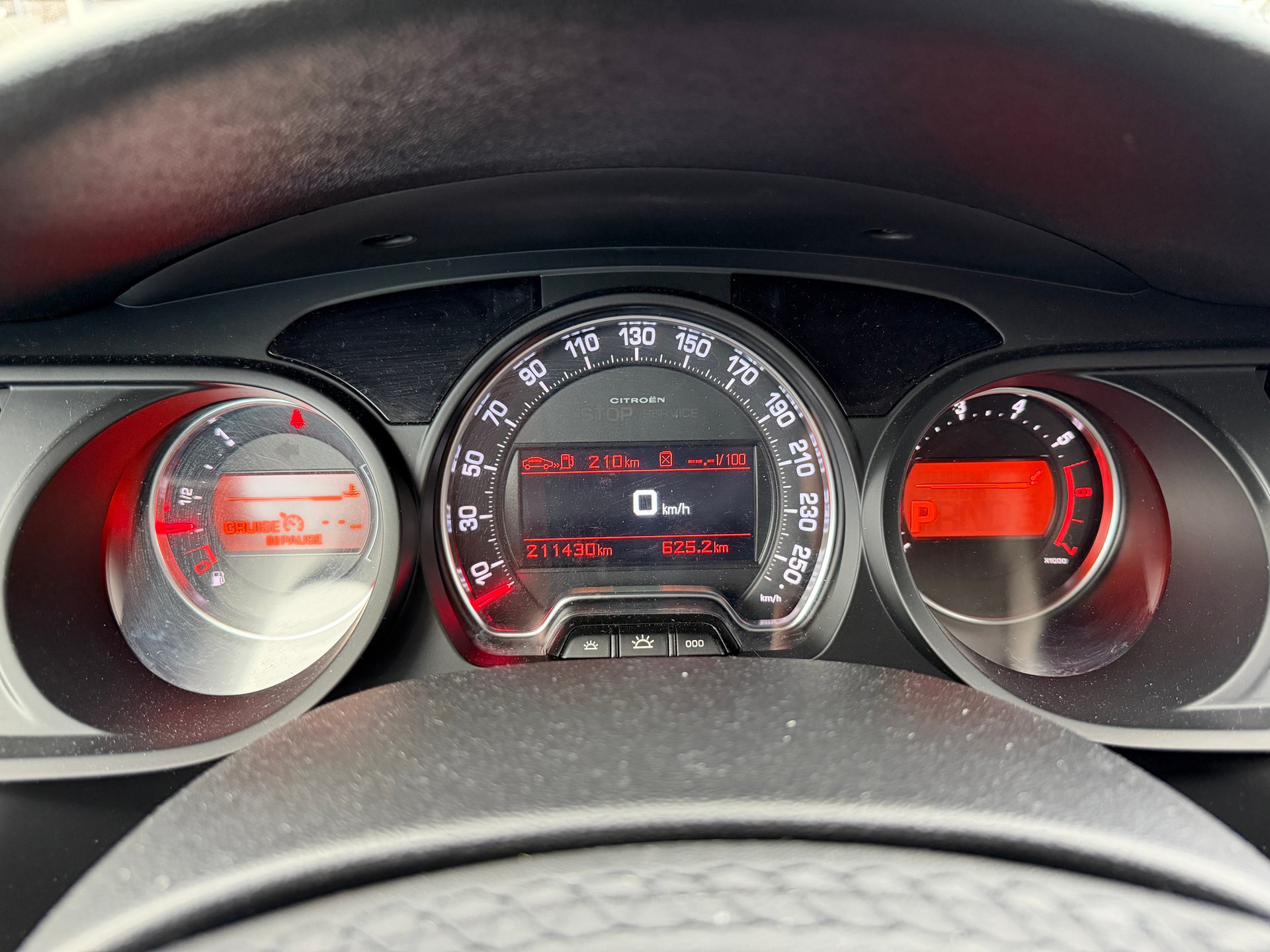 CITROEN C5 Berline 1.6 Turbo Exclusive Automatic-image-8