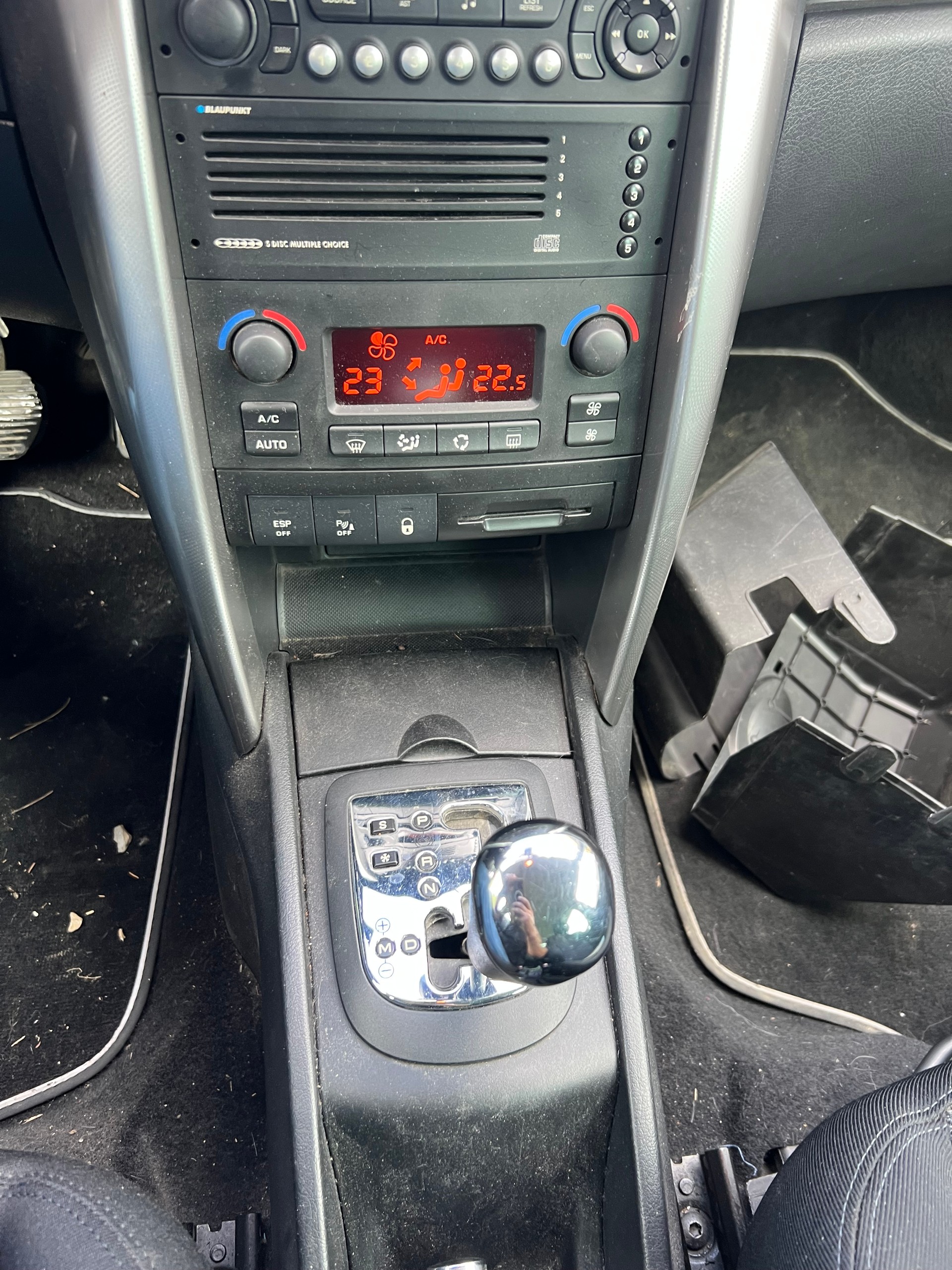 PEUGEOT 207 SW 1.6 16V Sport Automatic-image-6