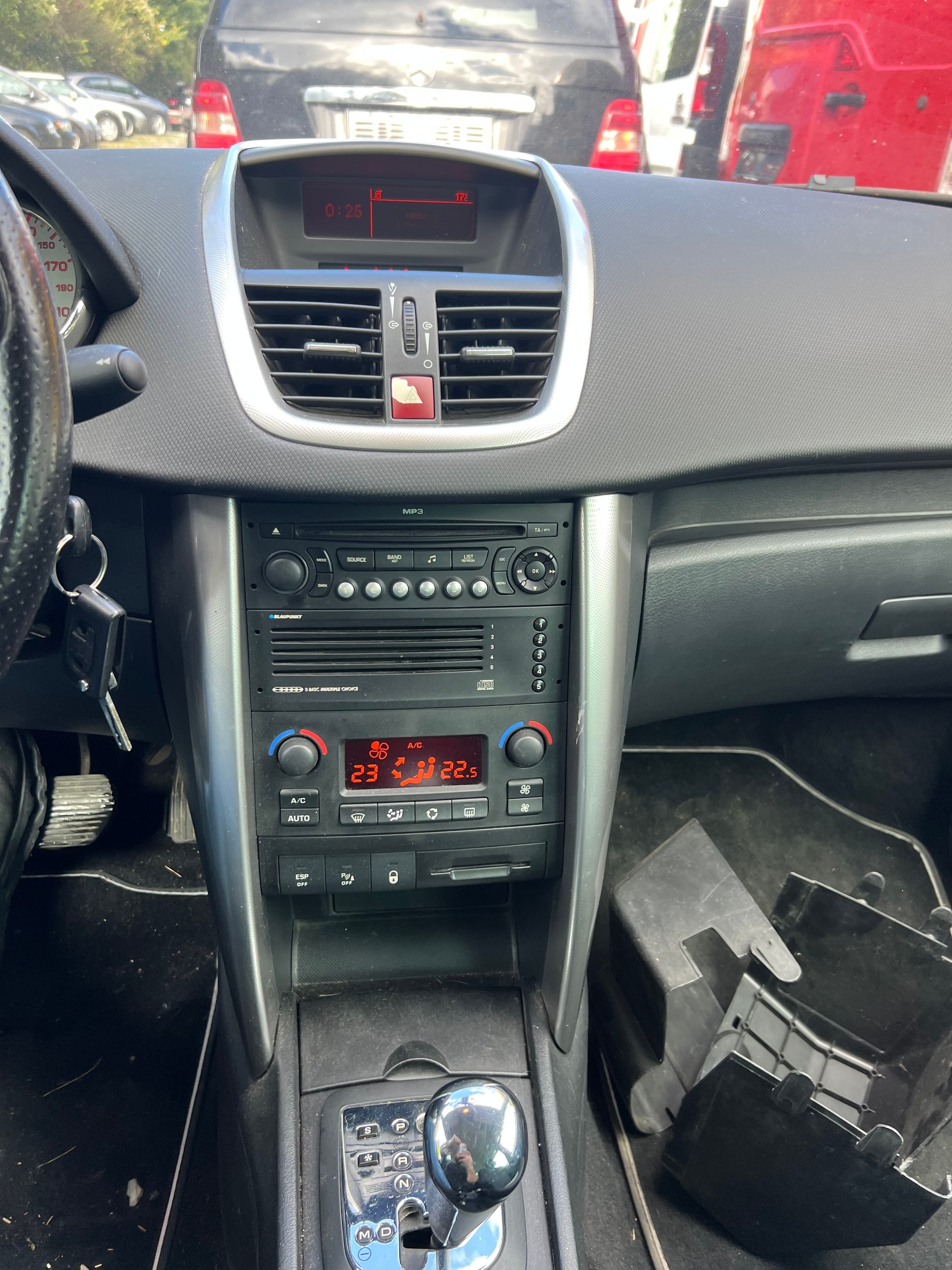PEUGEOT 207 SW 1.6 16V Sport Automatic-image-7