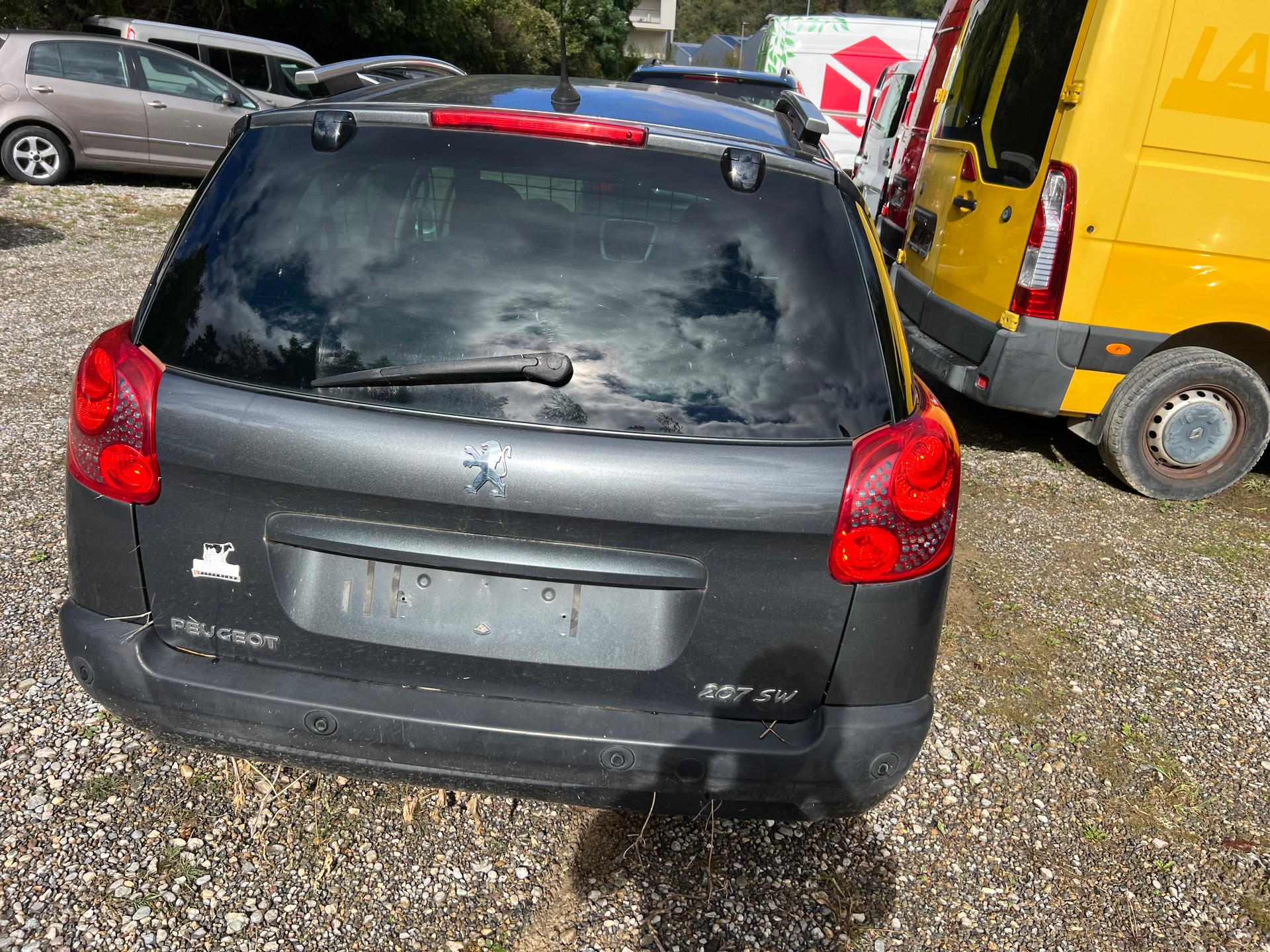 PEUGEOT 207 SW 1.6 16V Sport Automatic-image-4