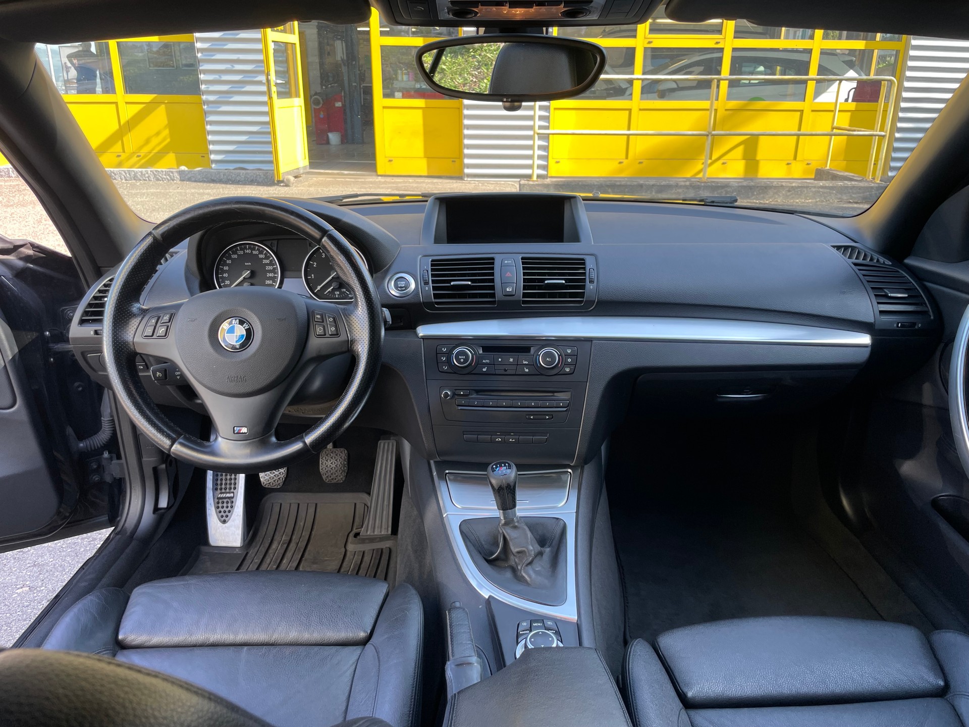 BMW 135i-image-4