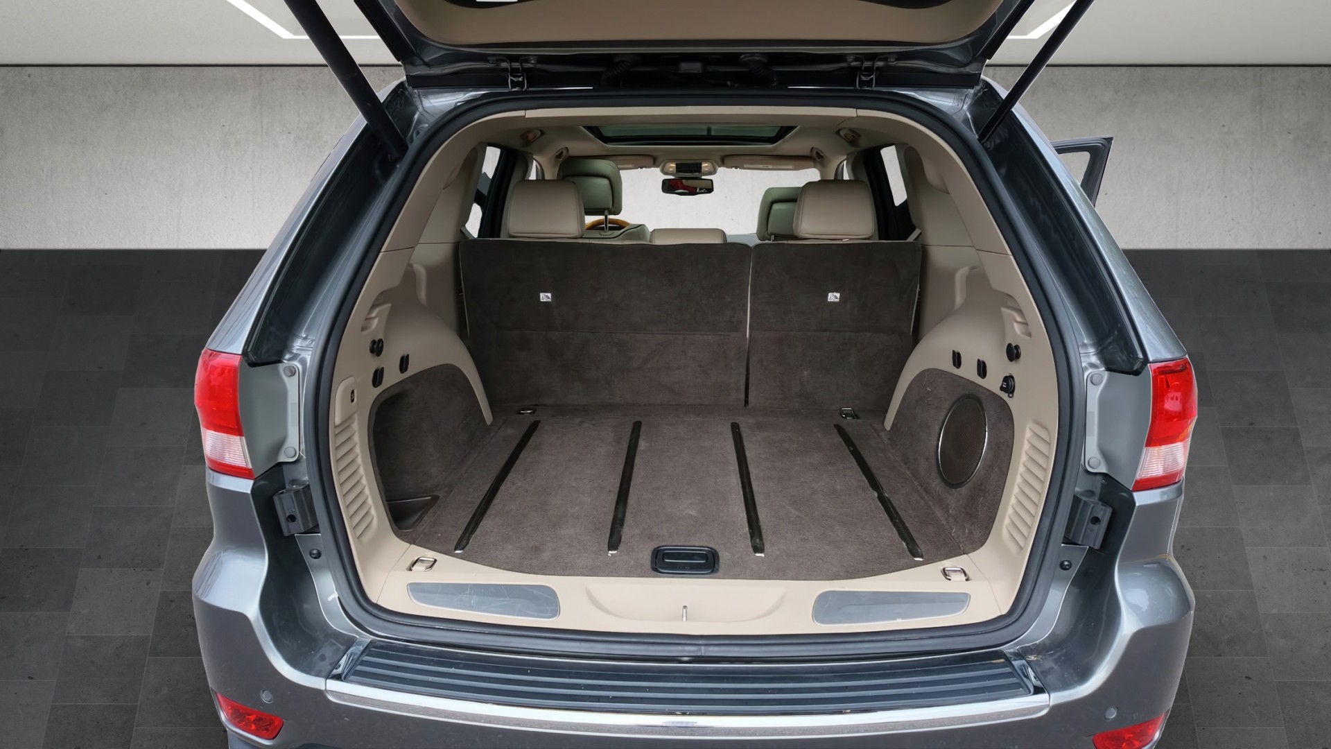 JEEP Grand Cherokee 3.0 CRD Overland Automatic-image-7