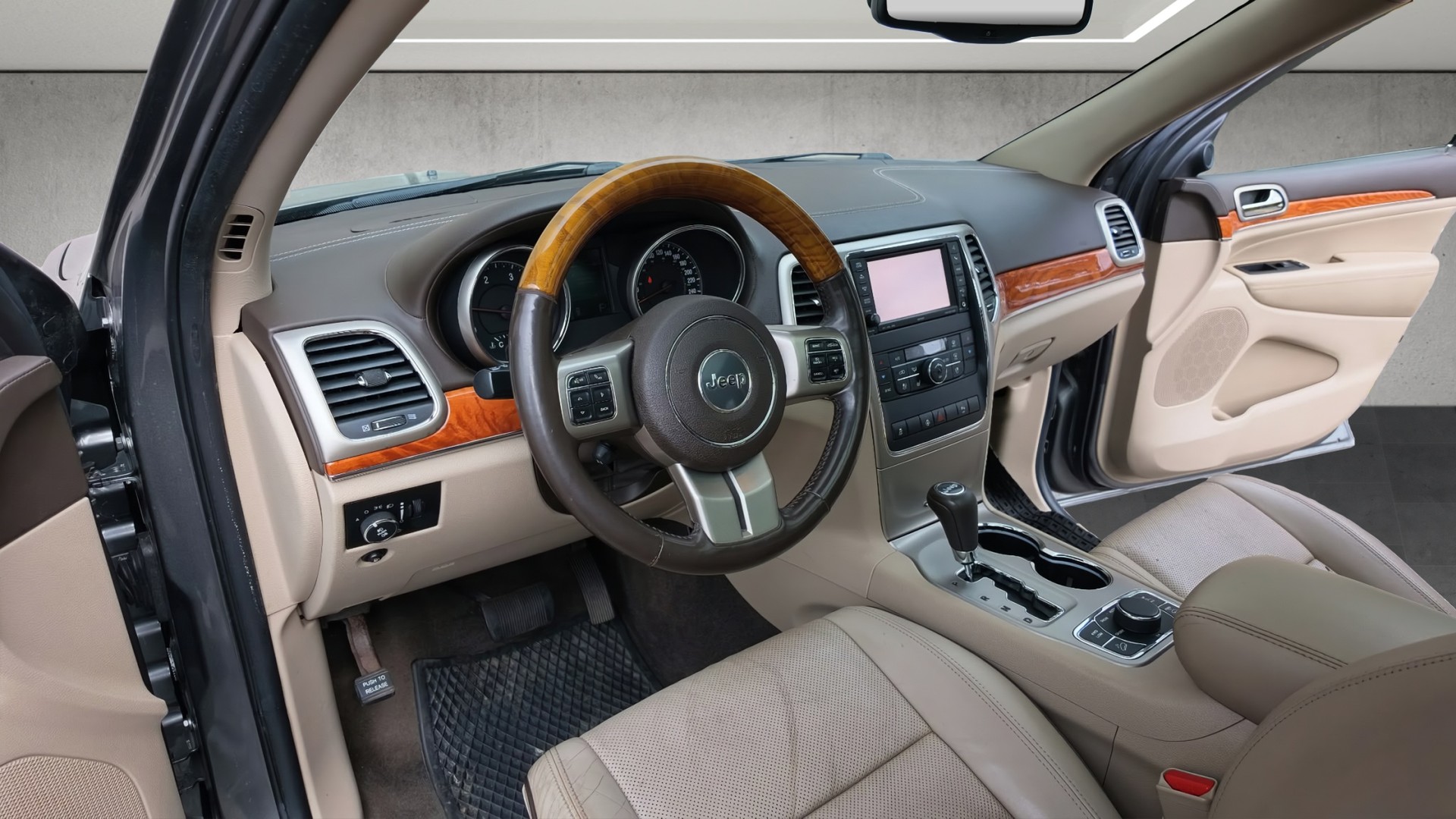 JEEP Grand Cherokee 3.0 CRD Overland Automatic-image-5