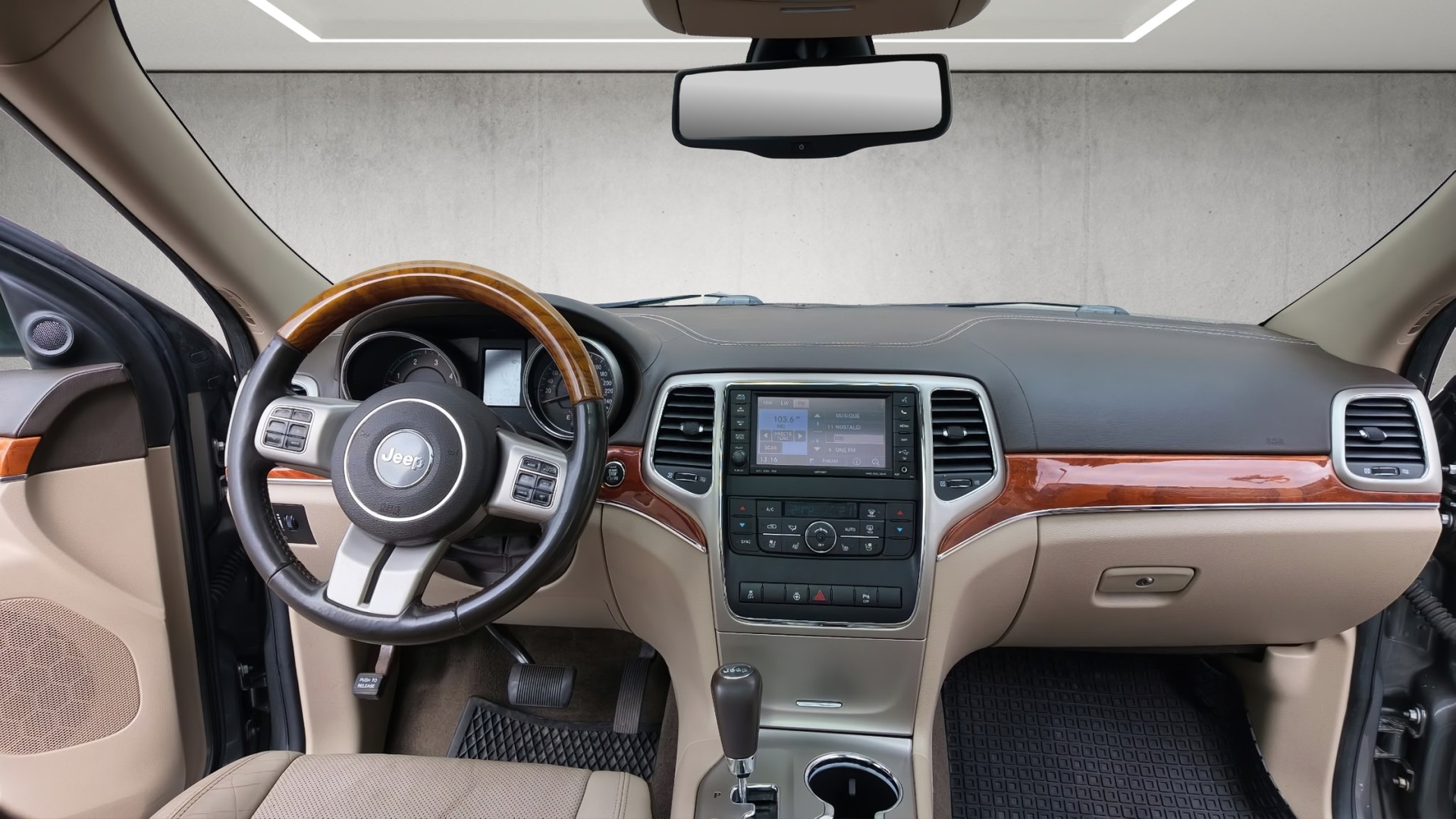 JEEP Grand Cherokee 3.0 CRD Overland Automatic-image-9