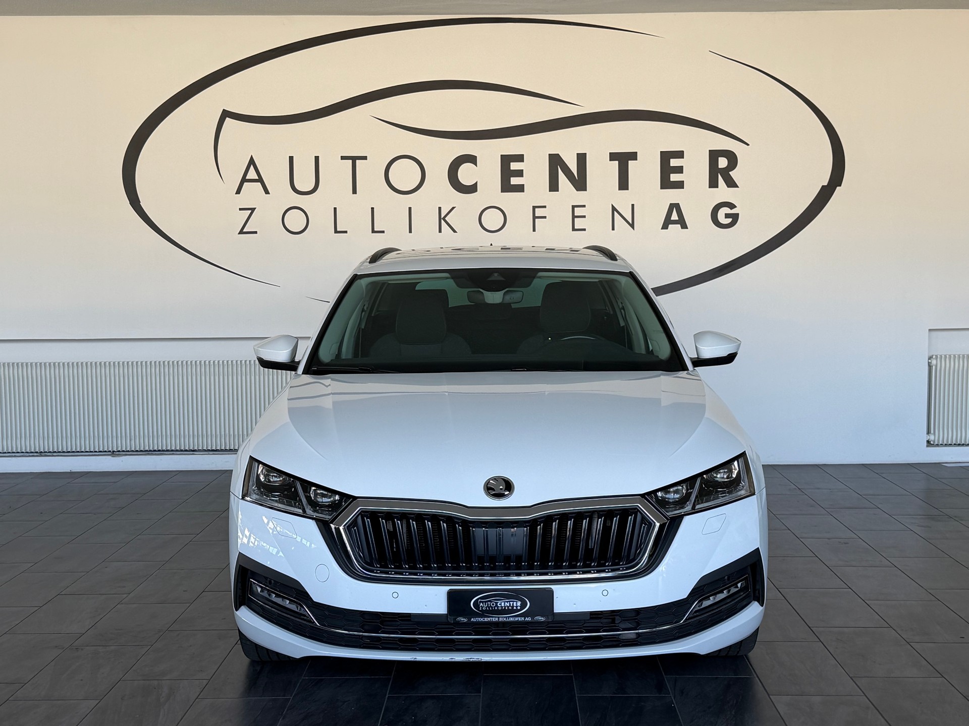 SKODA Octavia Combi 2.0 TDI DSG Style 4x4 / CH Fahrzeug-image-1