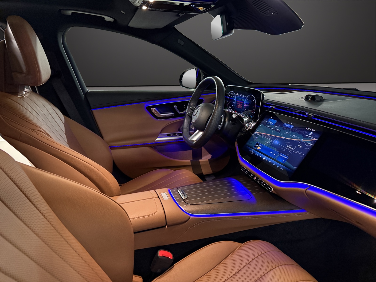 MERCEDES-BENZ E 220 d T 4Matic 9G-Tronic-image-10