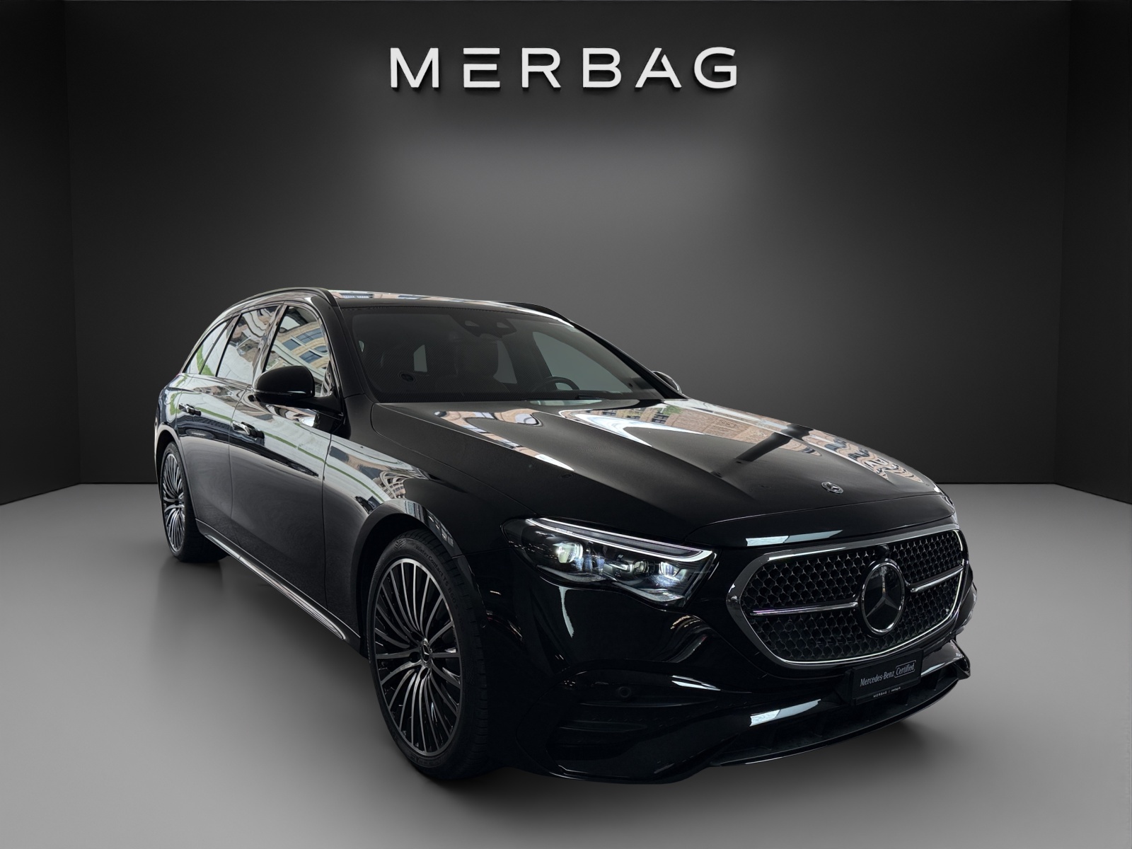 MERCEDES-BENZ E 220 d T 4Matic 9G-Tronic-image-0