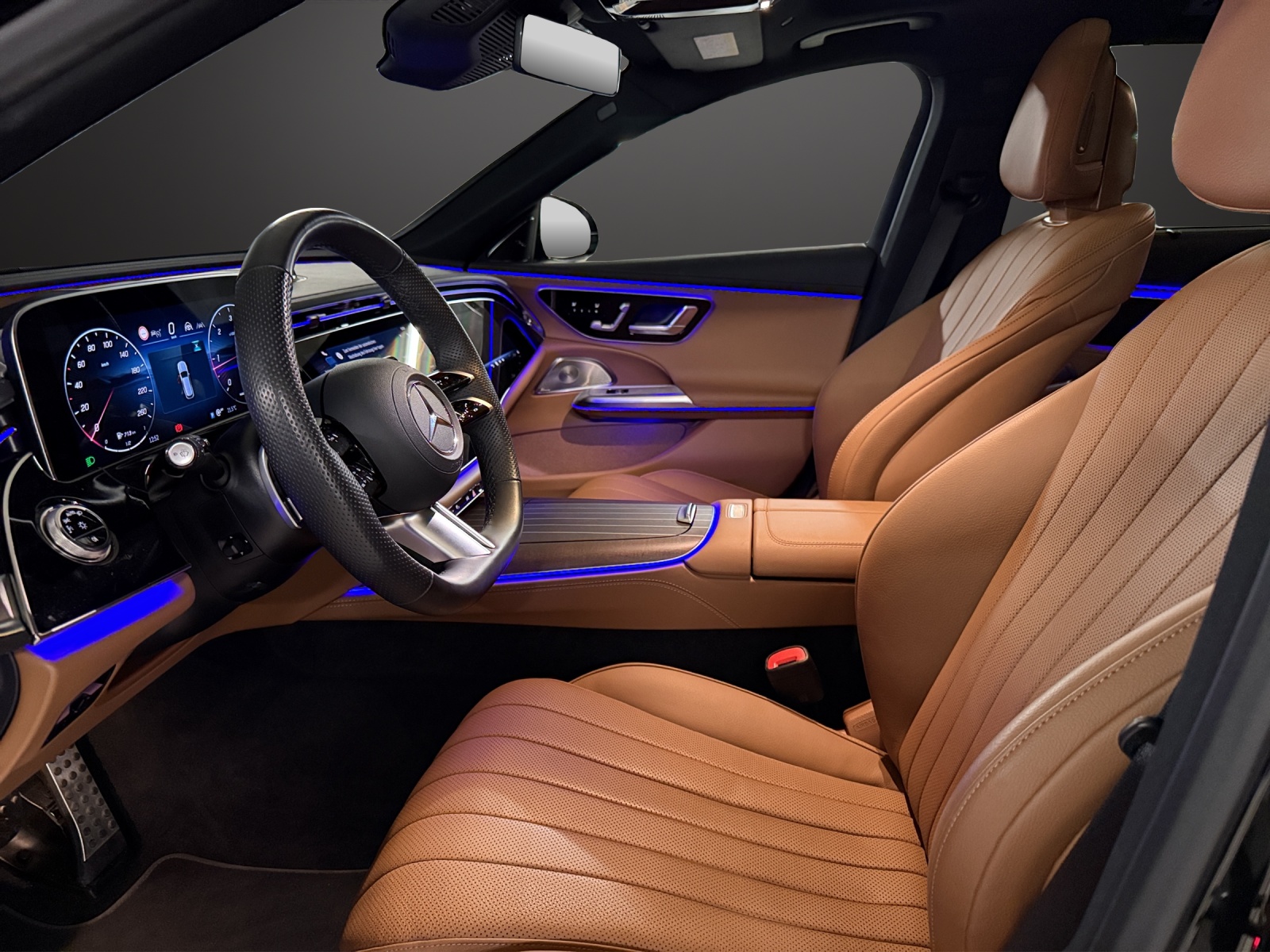 MERCEDES-BENZ E 220 d T 4Matic 9G-Tronic-image-11