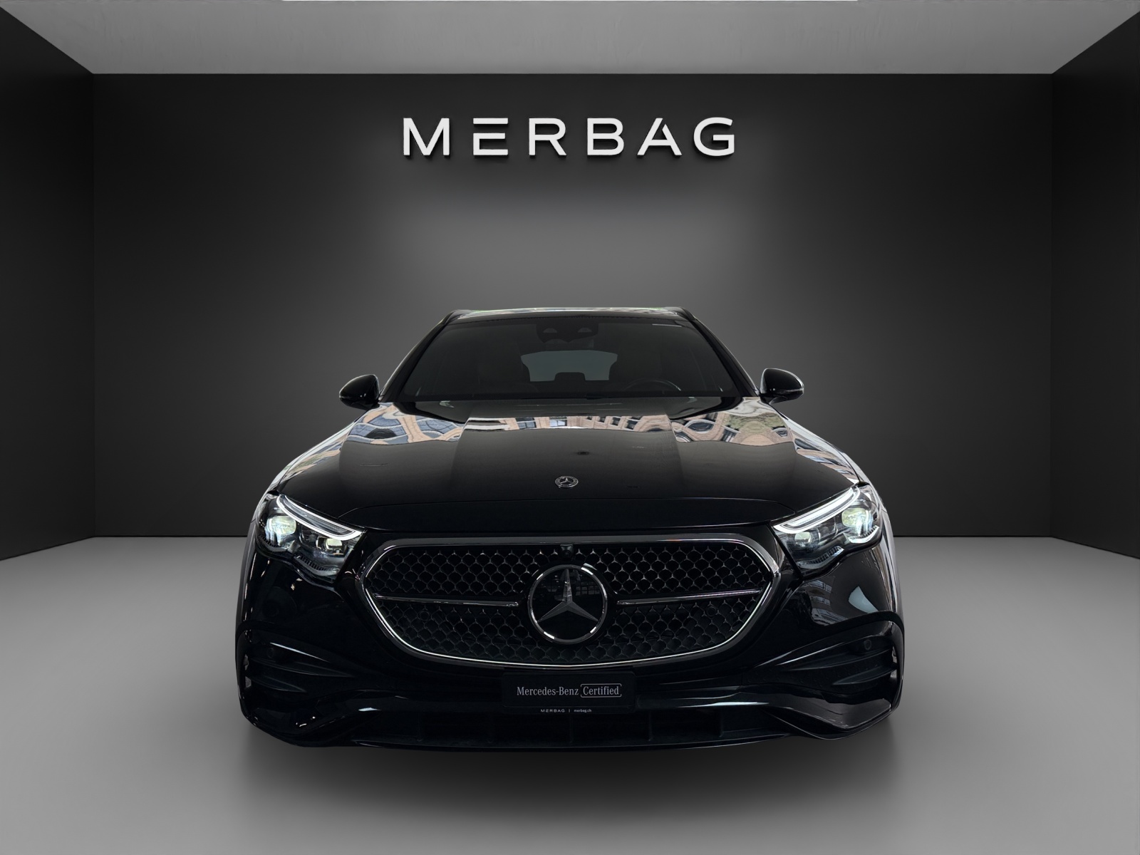 MERCEDES-BENZ E 220 d T 4Matic 9G-Tronic-image-1