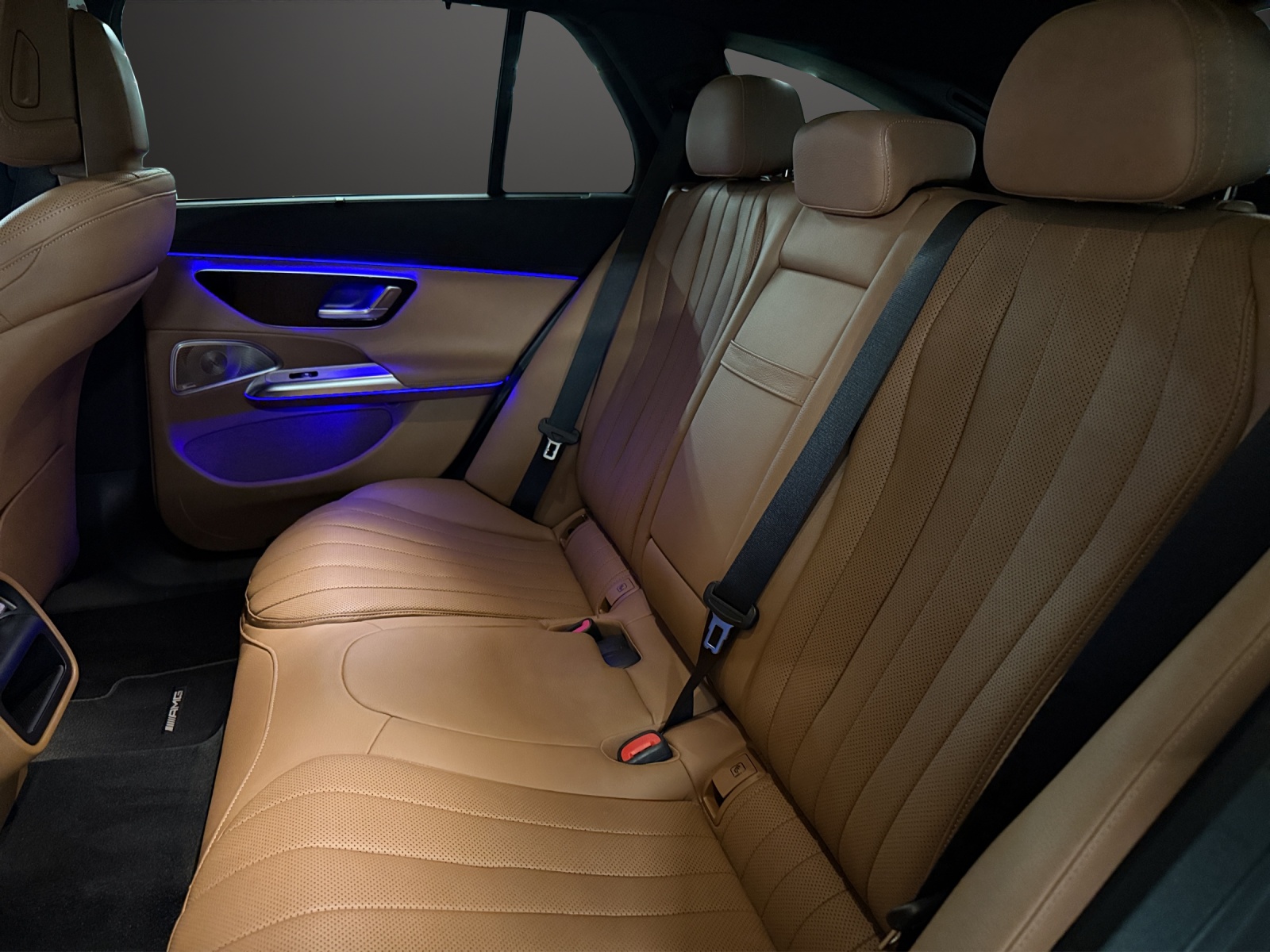 MERCEDES-BENZ E 220 d T 4Matic 9G-Tronic-image-12