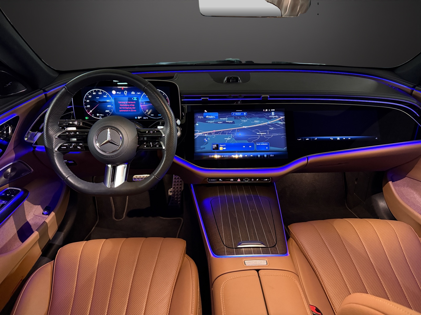 MERCEDES-BENZ E 220 d T 4Matic 9G-Tronic-image-9