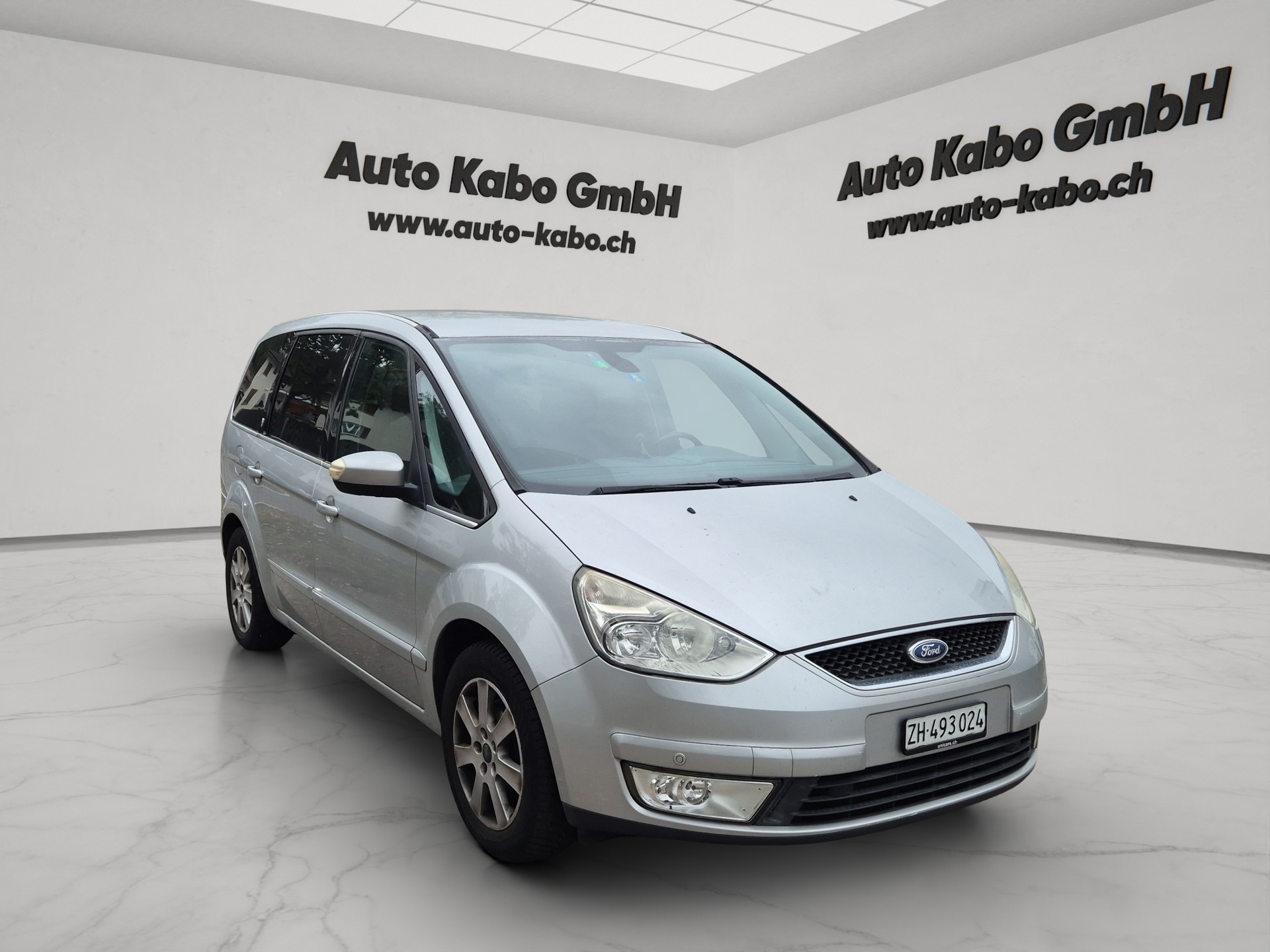FORD Galaxy 2.0 TDCi Ghia Automatic-image-3