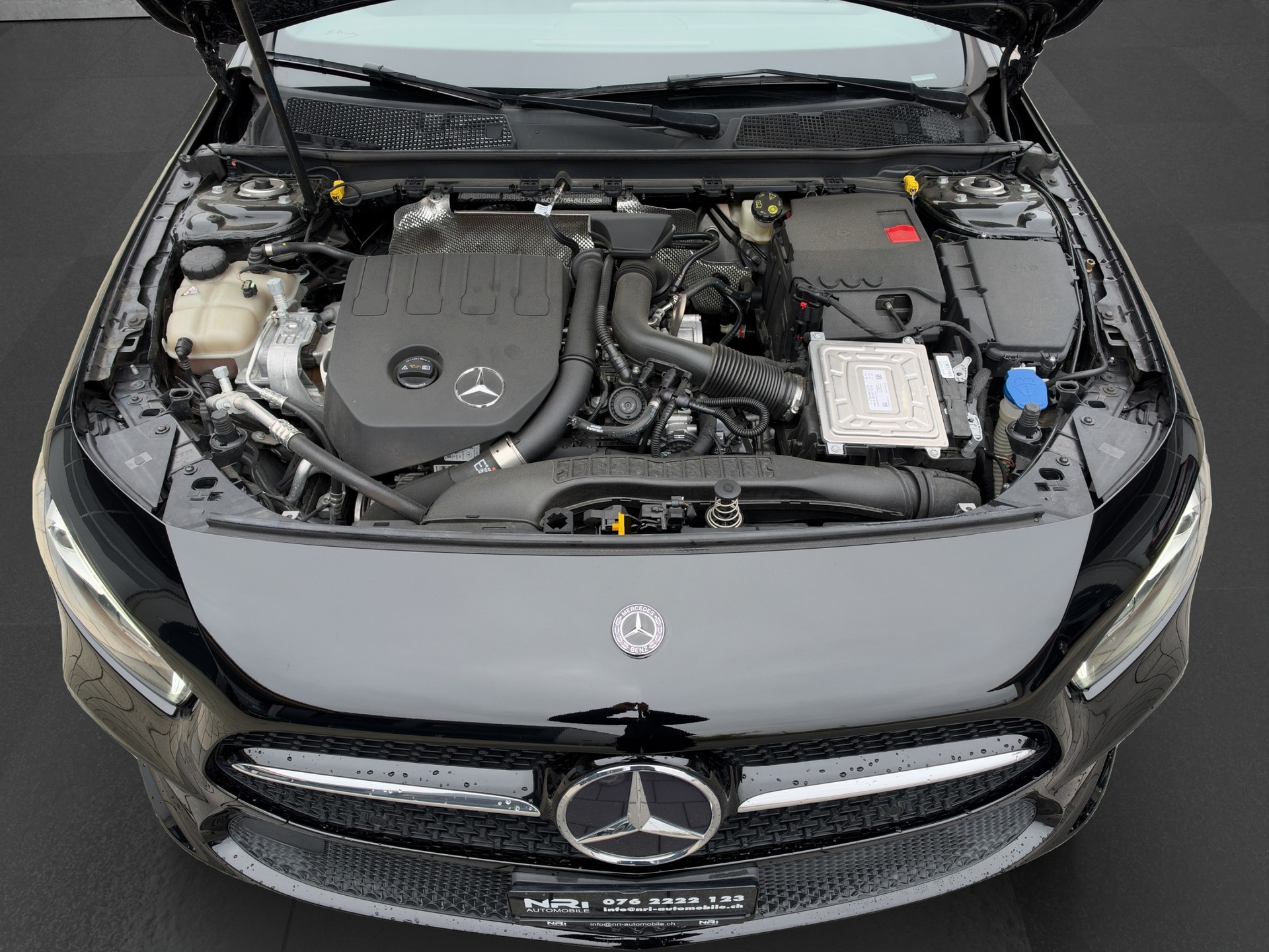 MERCEDES-BENZ A 180 Progressive-image-17