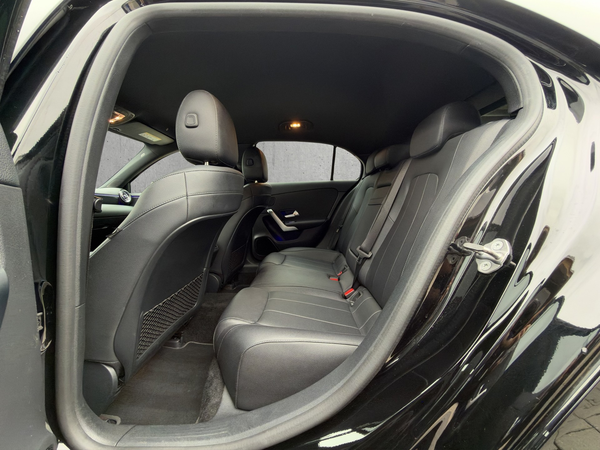 MERCEDES-BENZ A 180 Progressive-image-10