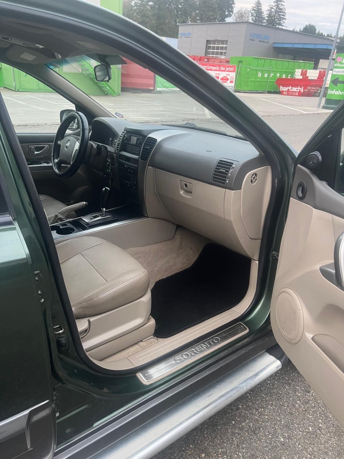 KIA Sorento 2.5 CRDI Carat-image-5