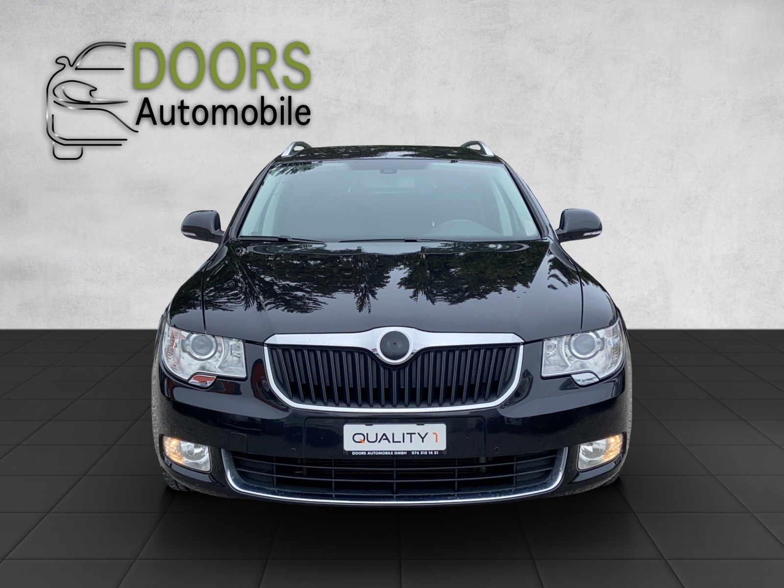 SKODA Superb Combi 1.8 TSI Elegance-image-1