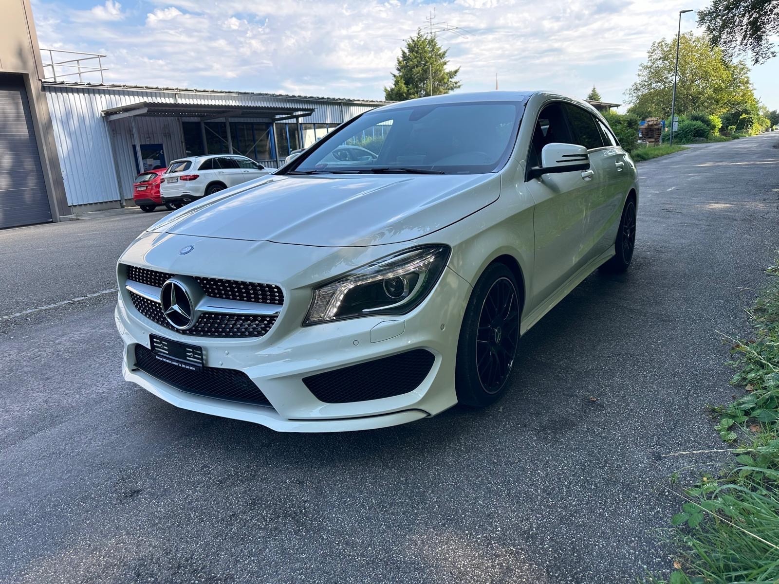 MERCEDES-BENZ CLA Shooting Brake 180 AMG Line 7G-DCT-image-1